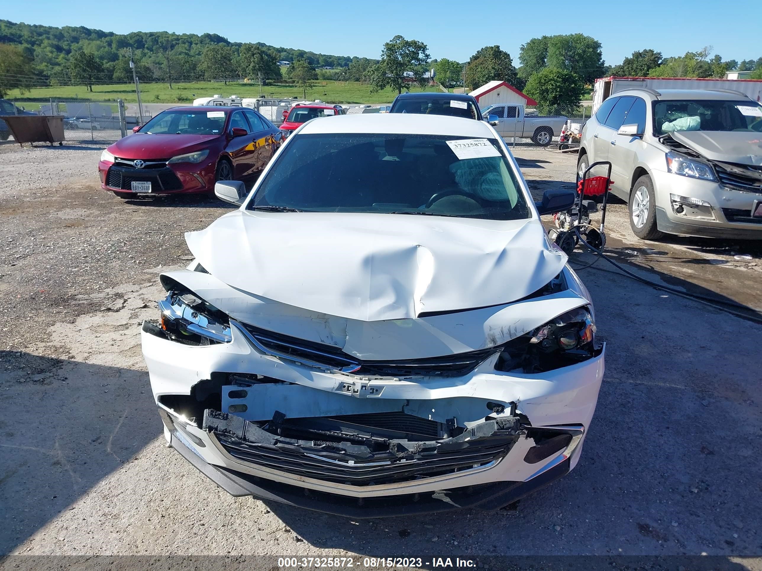 Photo 11 VIN: 1G1ZB5ST1JF268178 - CHEVROLET MALIBU 