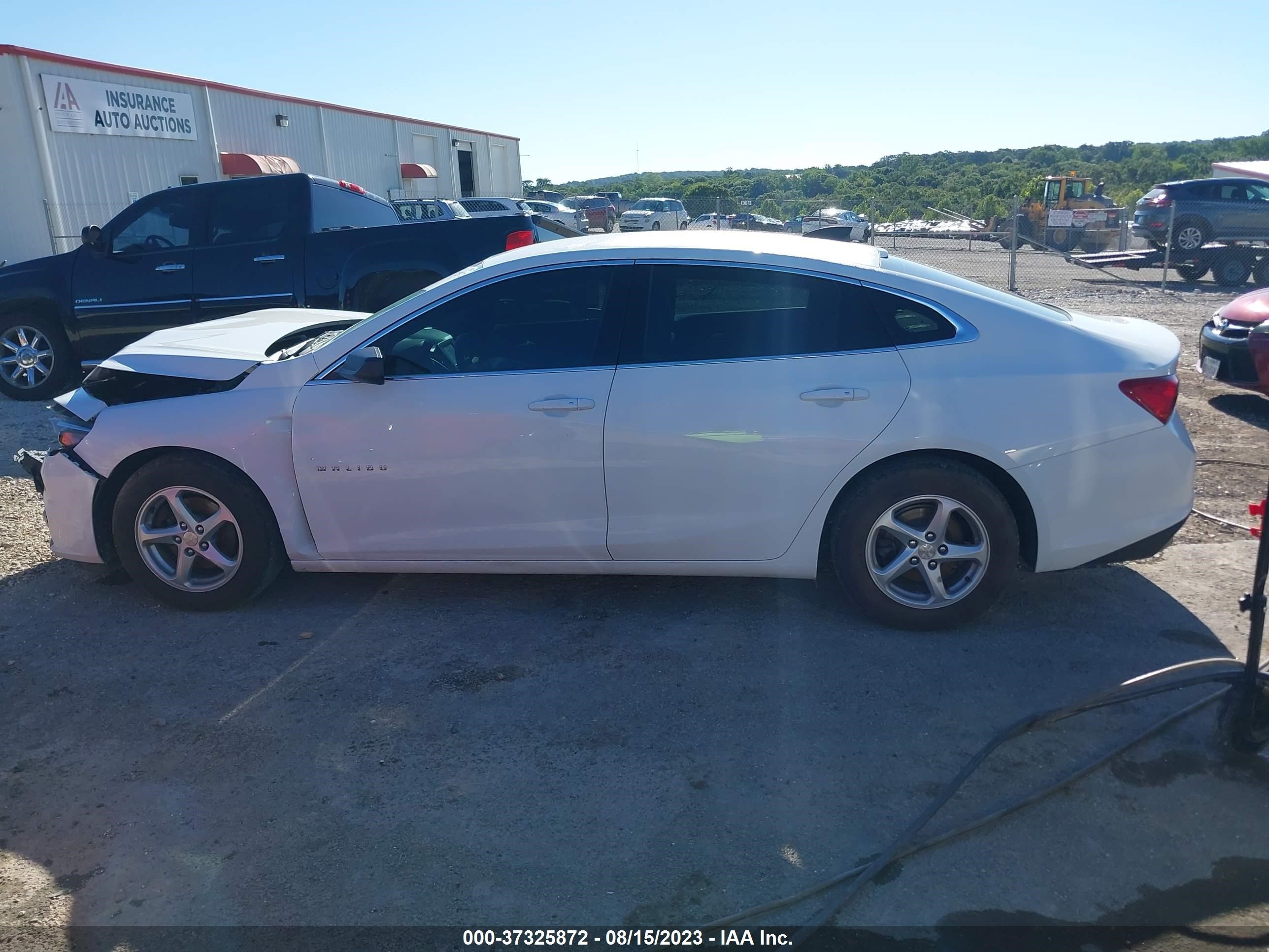 Photo 13 VIN: 1G1ZB5ST1JF268178 - CHEVROLET MALIBU 