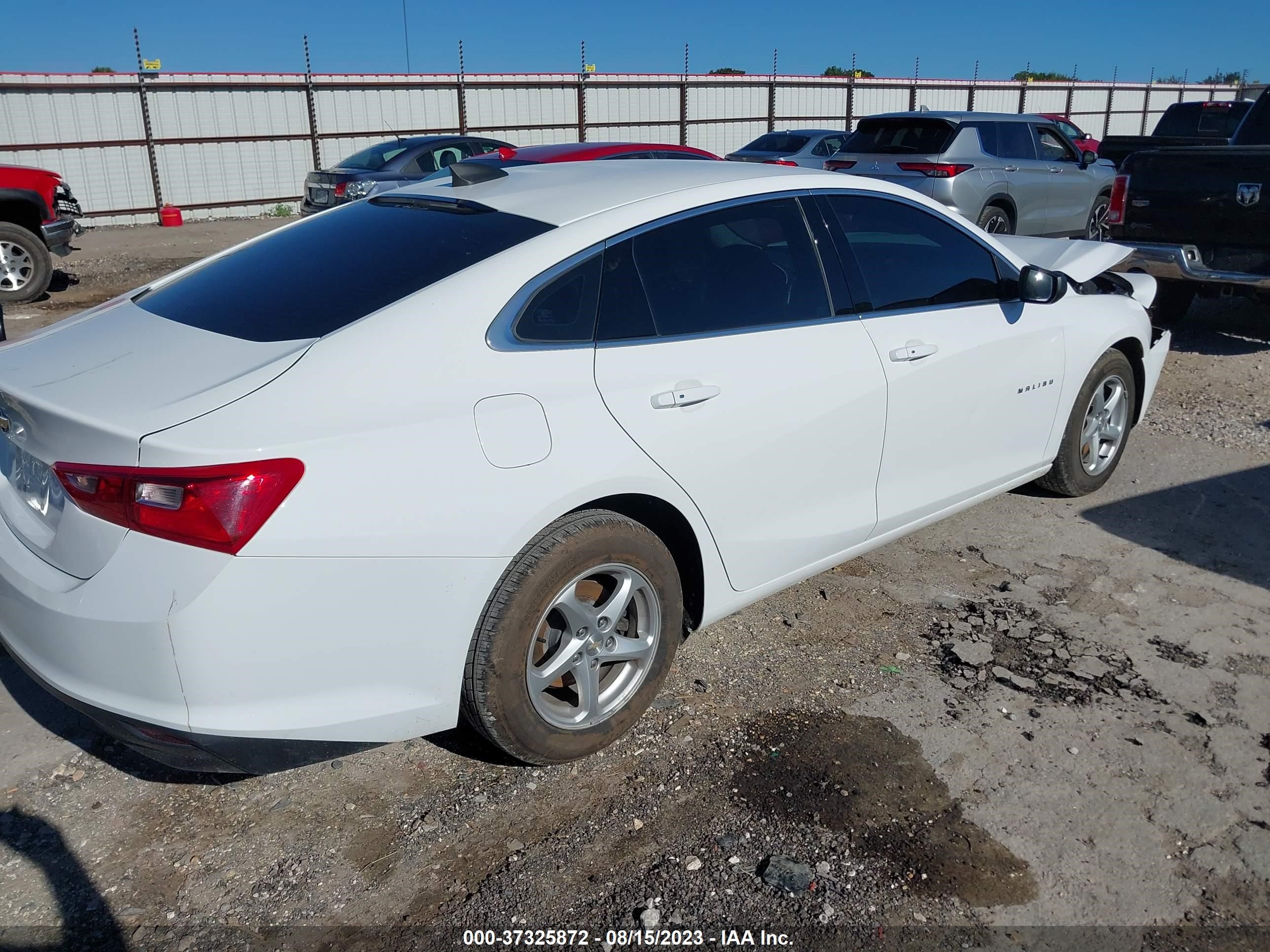 Photo 3 VIN: 1G1ZB5ST1JF268178 - CHEVROLET MALIBU 