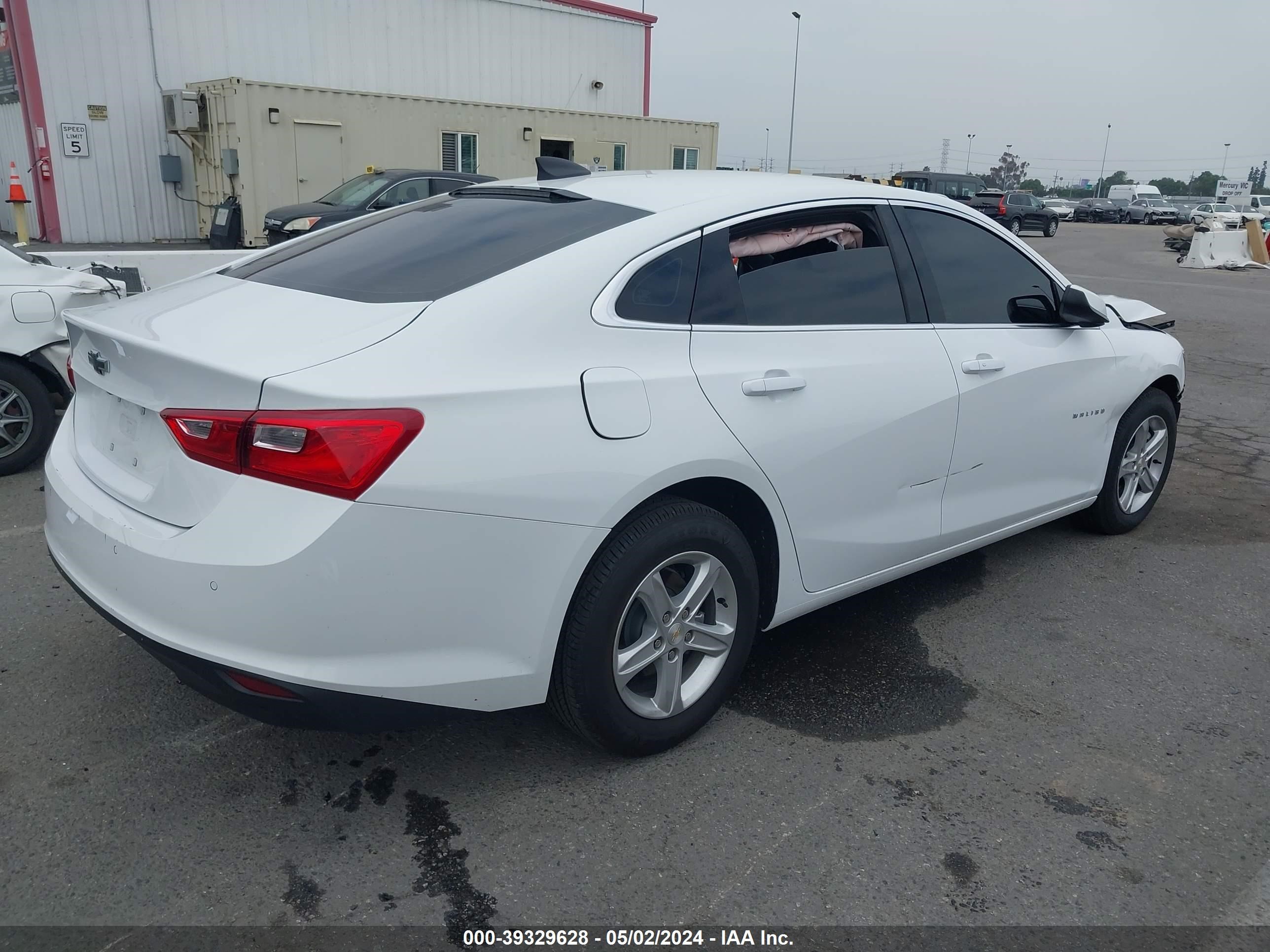 Photo 3 VIN: 1G1ZB5ST1RF150014 - CHEVROLET MALIBU 