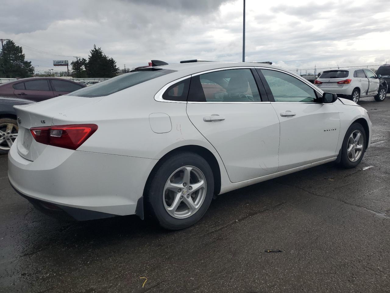 Photo 2 VIN: 1G1ZB5ST2GF194276 - CHEVROLET MALIBU 