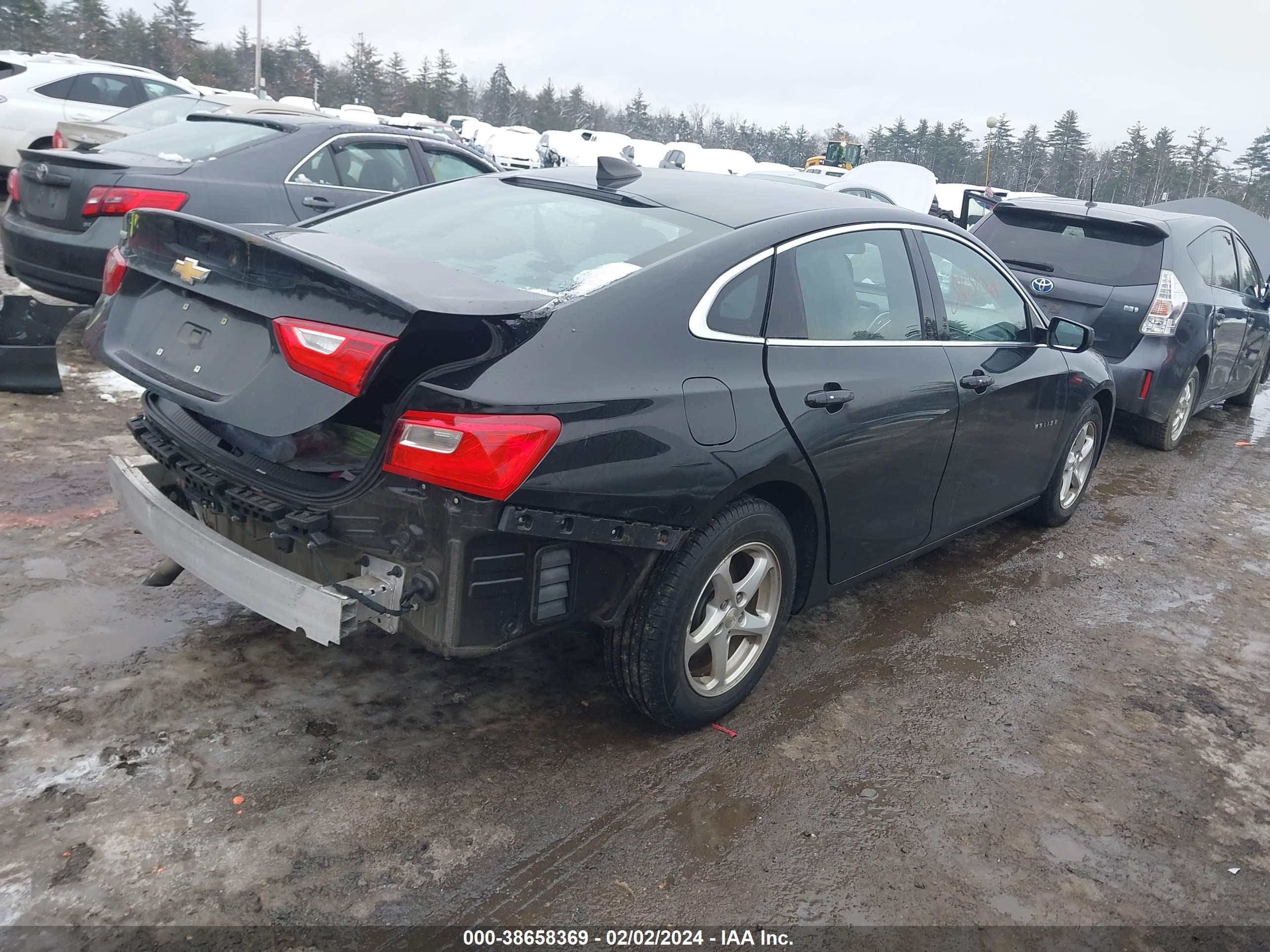 Photo 3 VIN: 1G1ZB5ST2HF180198 - CHEVROLET MALIBU 