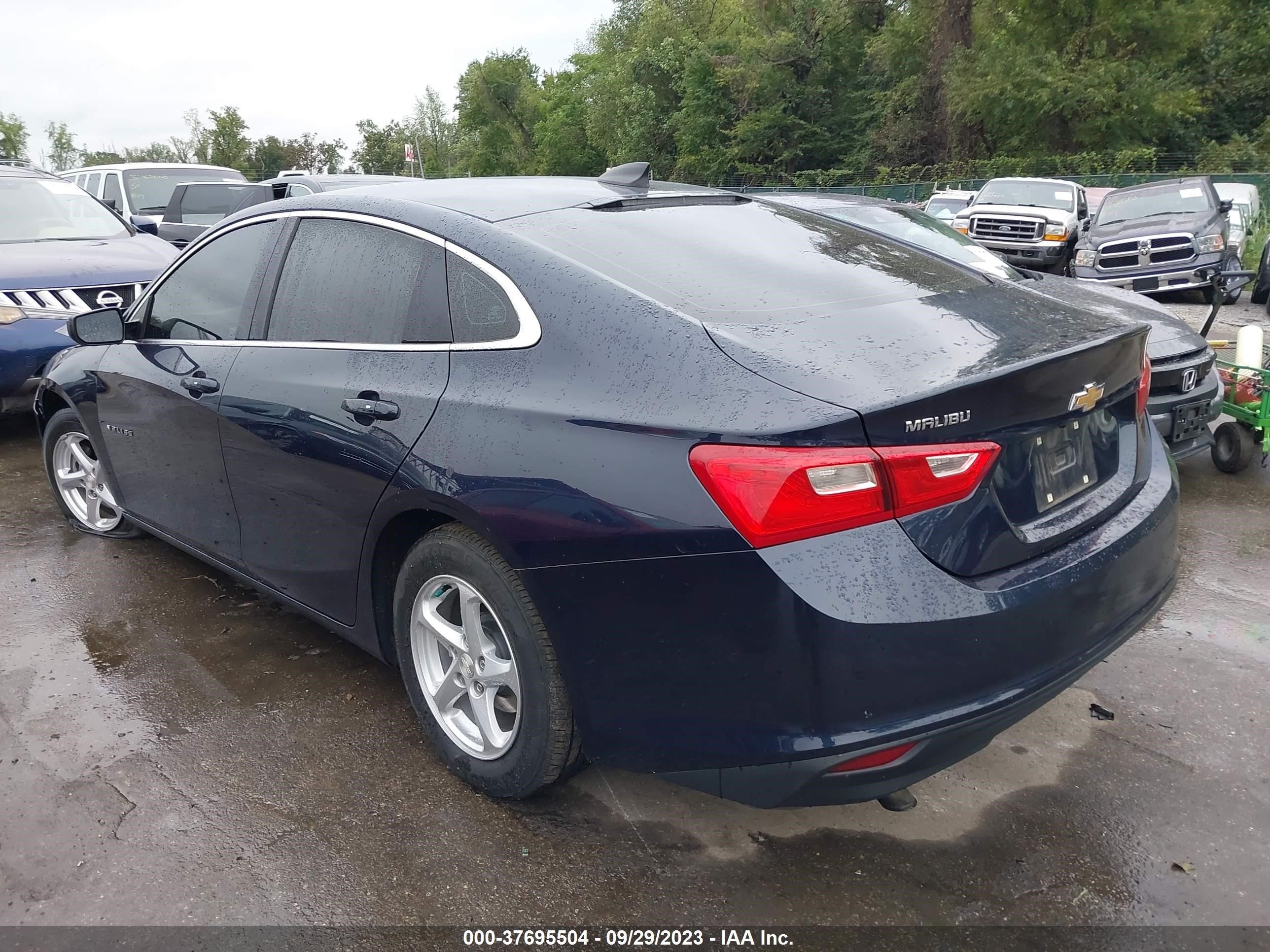 Photo 2 VIN: 1G1ZB5ST2JF105250 - CHEVROLET MALIBU 