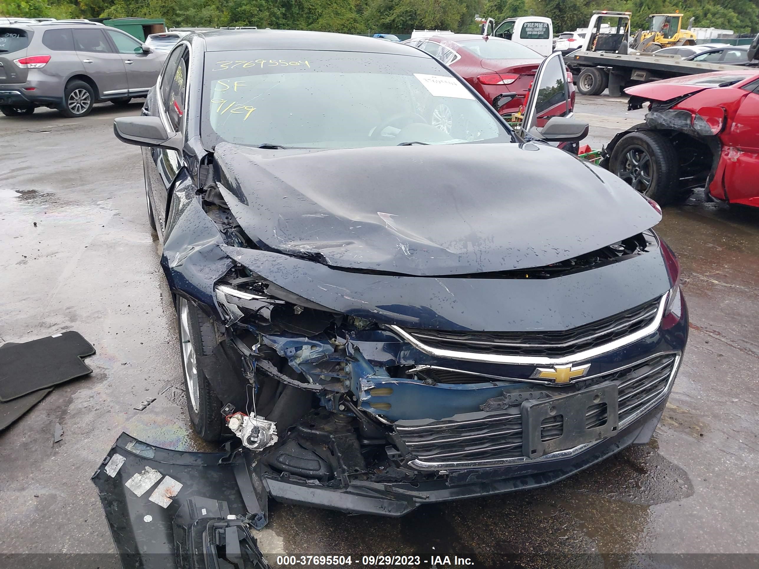 Photo 5 VIN: 1G1ZB5ST2JF105250 - CHEVROLET MALIBU 