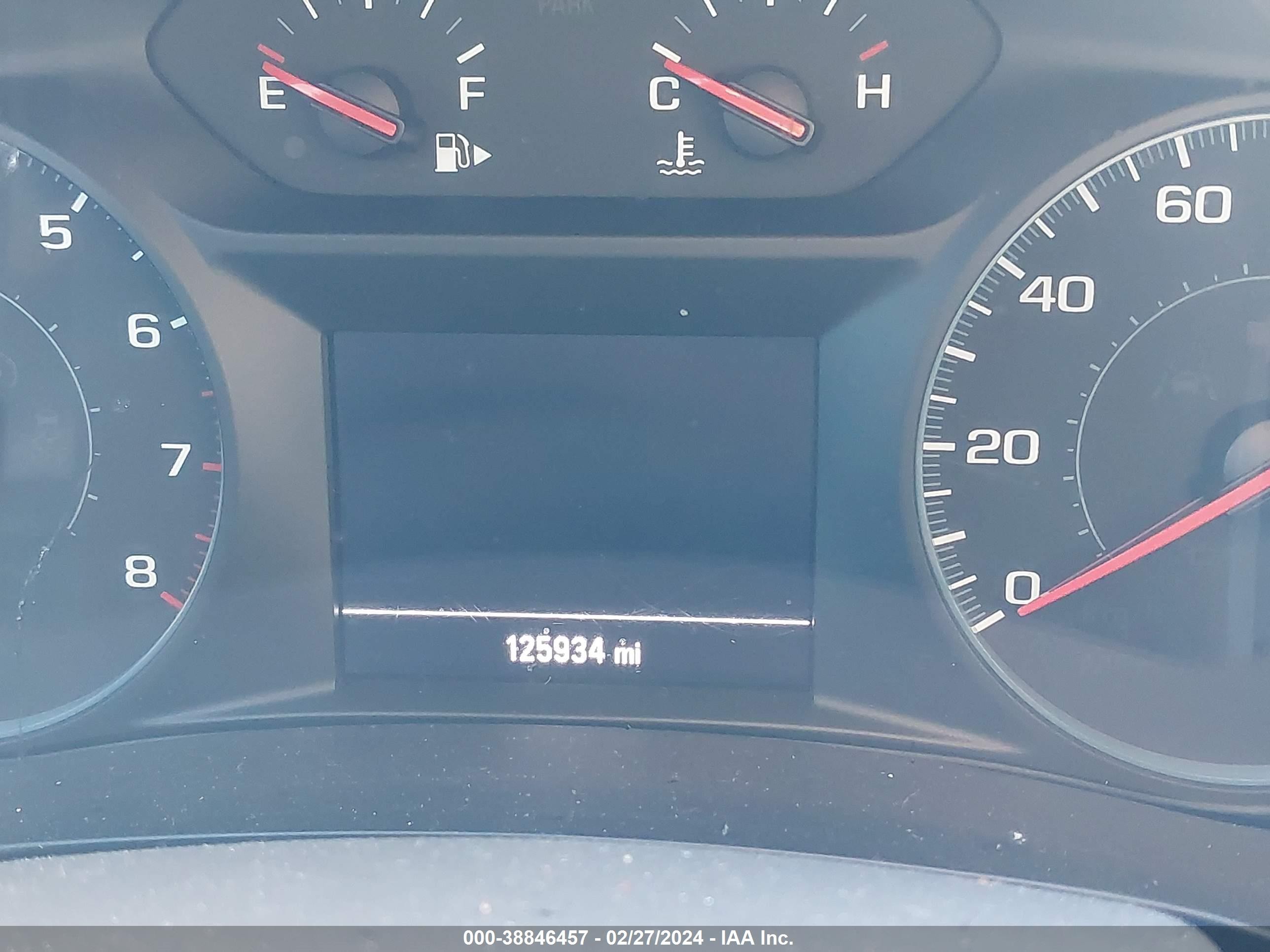 Photo 15 VIN: 1G1ZB5ST2JF225906 - CHEVROLET MALIBU 