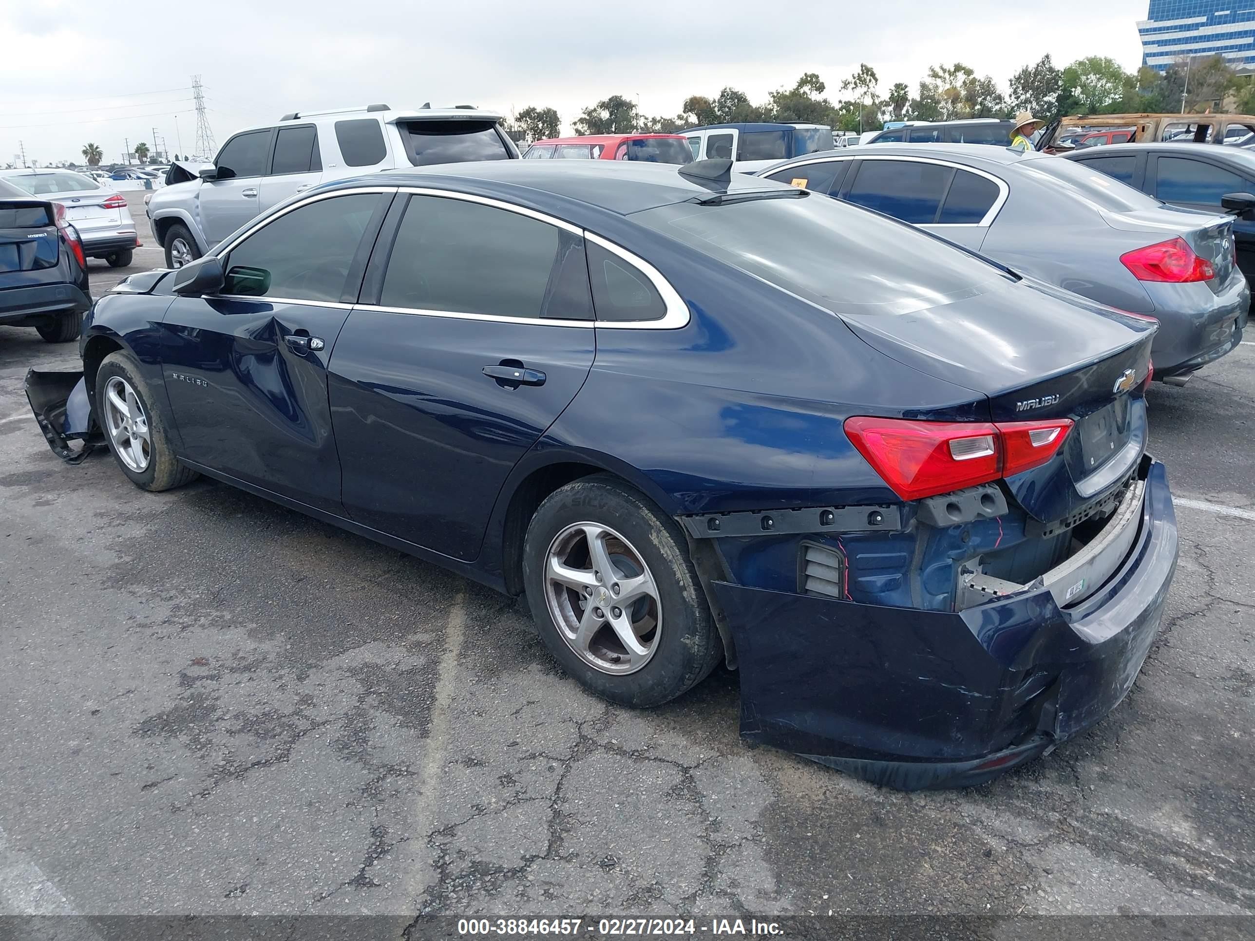 Photo 2 VIN: 1G1ZB5ST2JF225906 - CHEVROLET MALIBU 