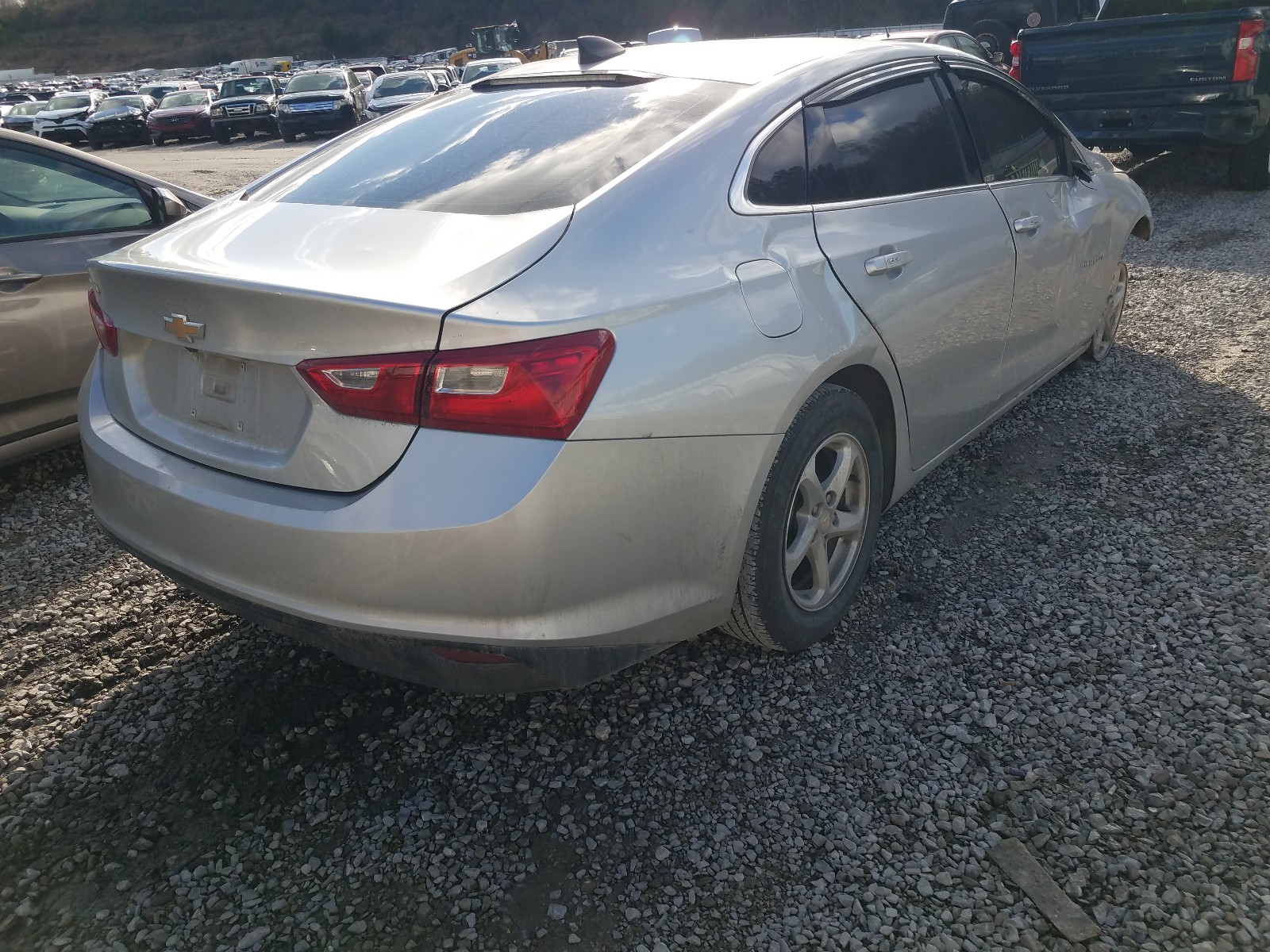 Photo 3 VIN: 1G1ZB5ST2JF264060 - CHEVROLET MALIBU LS 