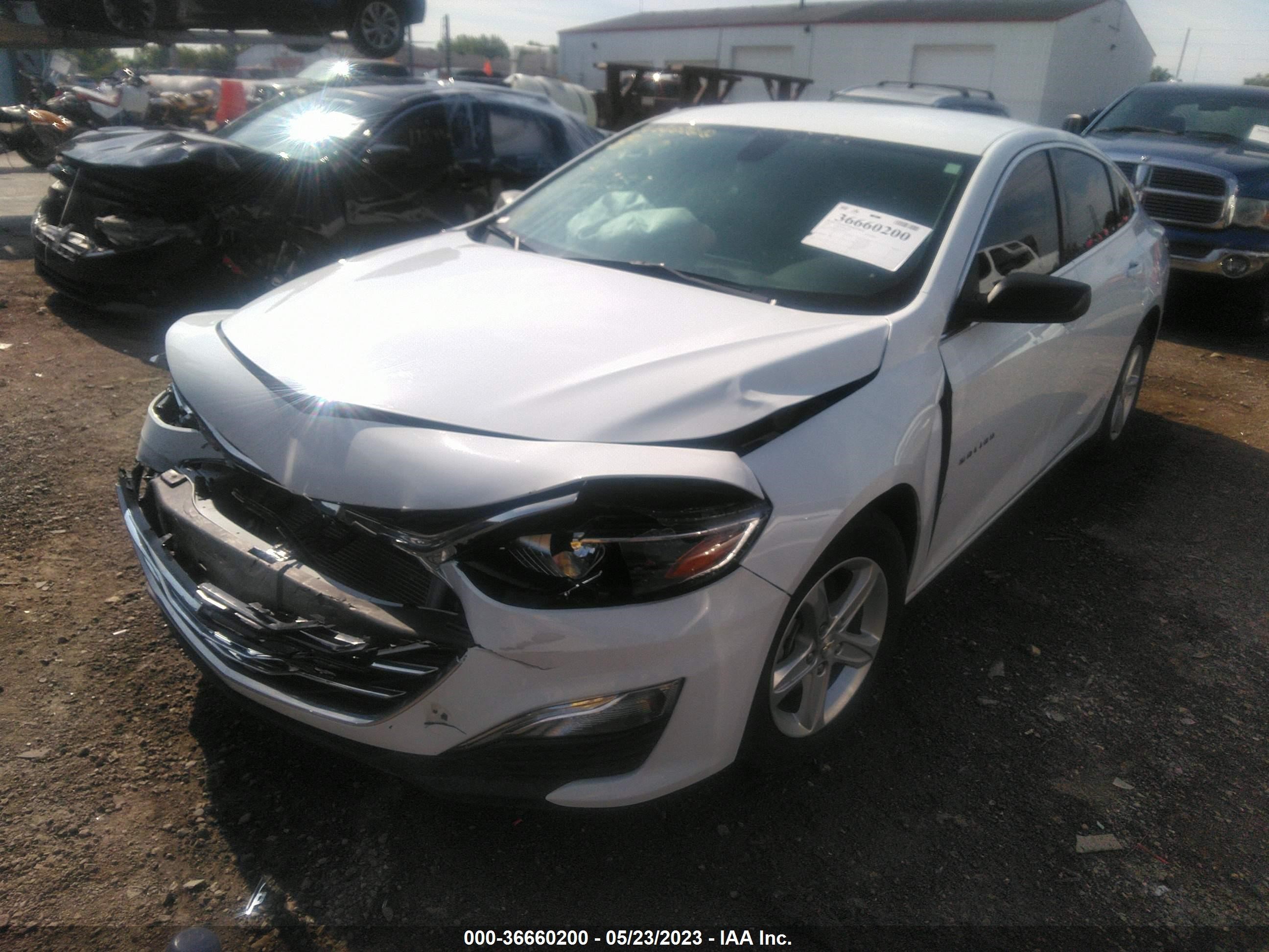 Photo 1 VIN: 1G1ZB5ST2NF188104 - CHEVROLET MALIBU 