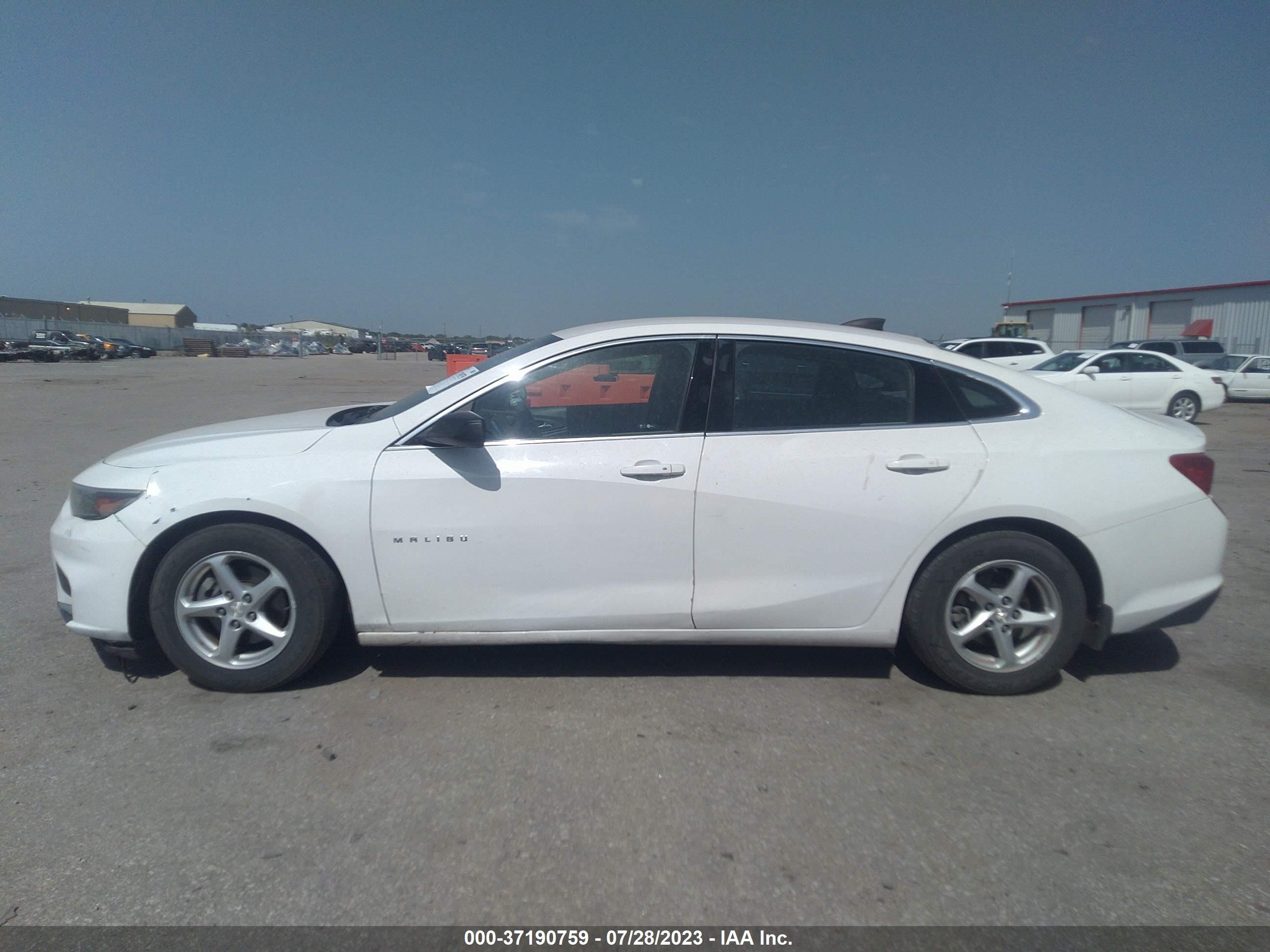 Photo 13 VIN: 1G1ZB5ST3GF172822 - CHEVROLET MALIBU 