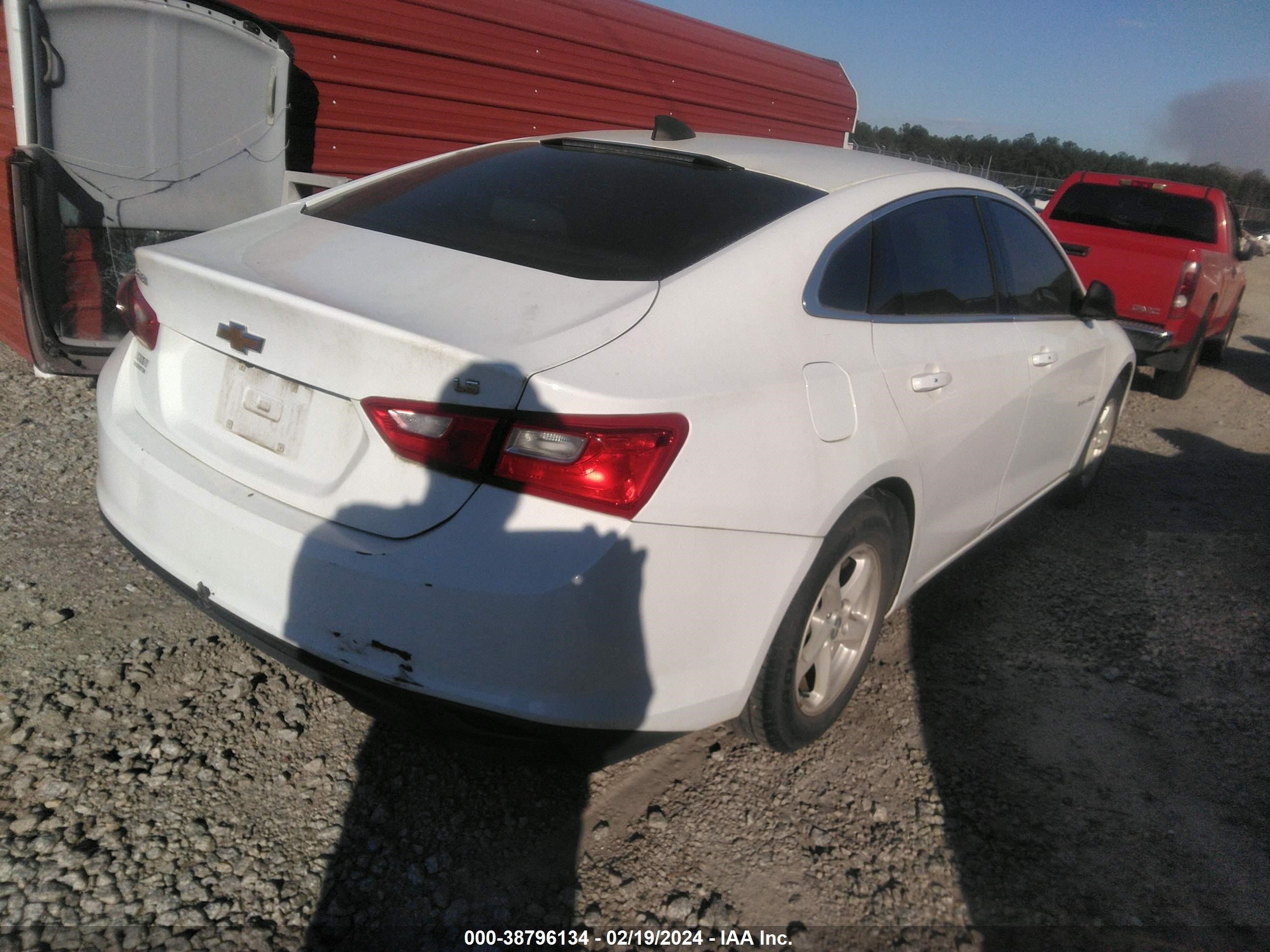 Photo 3 VIN: 1G1ZB5ST3GF220304 - CHEVROLET MALIBU 