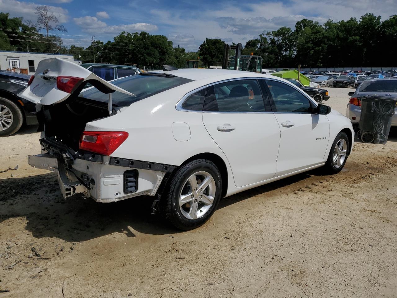 Photo 2 VIN: 1G1ZB5ST3JF293583 - CHEVROLET MALIBU 