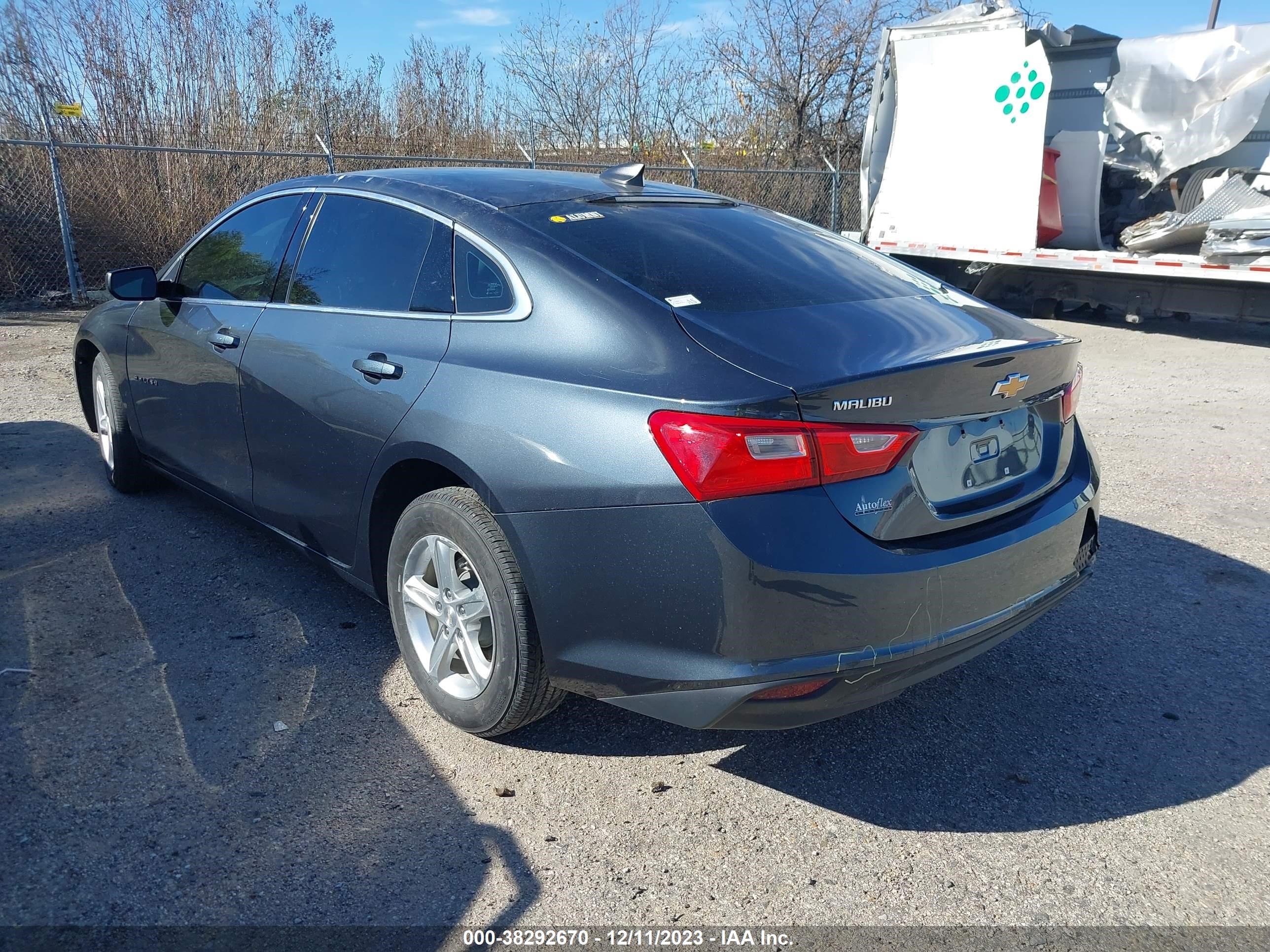 Photo 3 VIN: 1G1ZB5ST4MF046027 - CHEVROLET MALIBU 