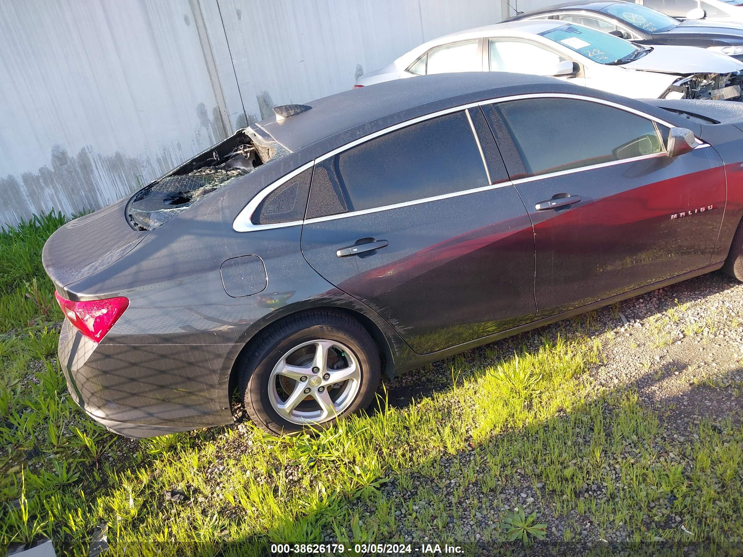 Photo 3 VIN: 1G1ZB5ST5HF170877 - CHEVROLET MALIBU 