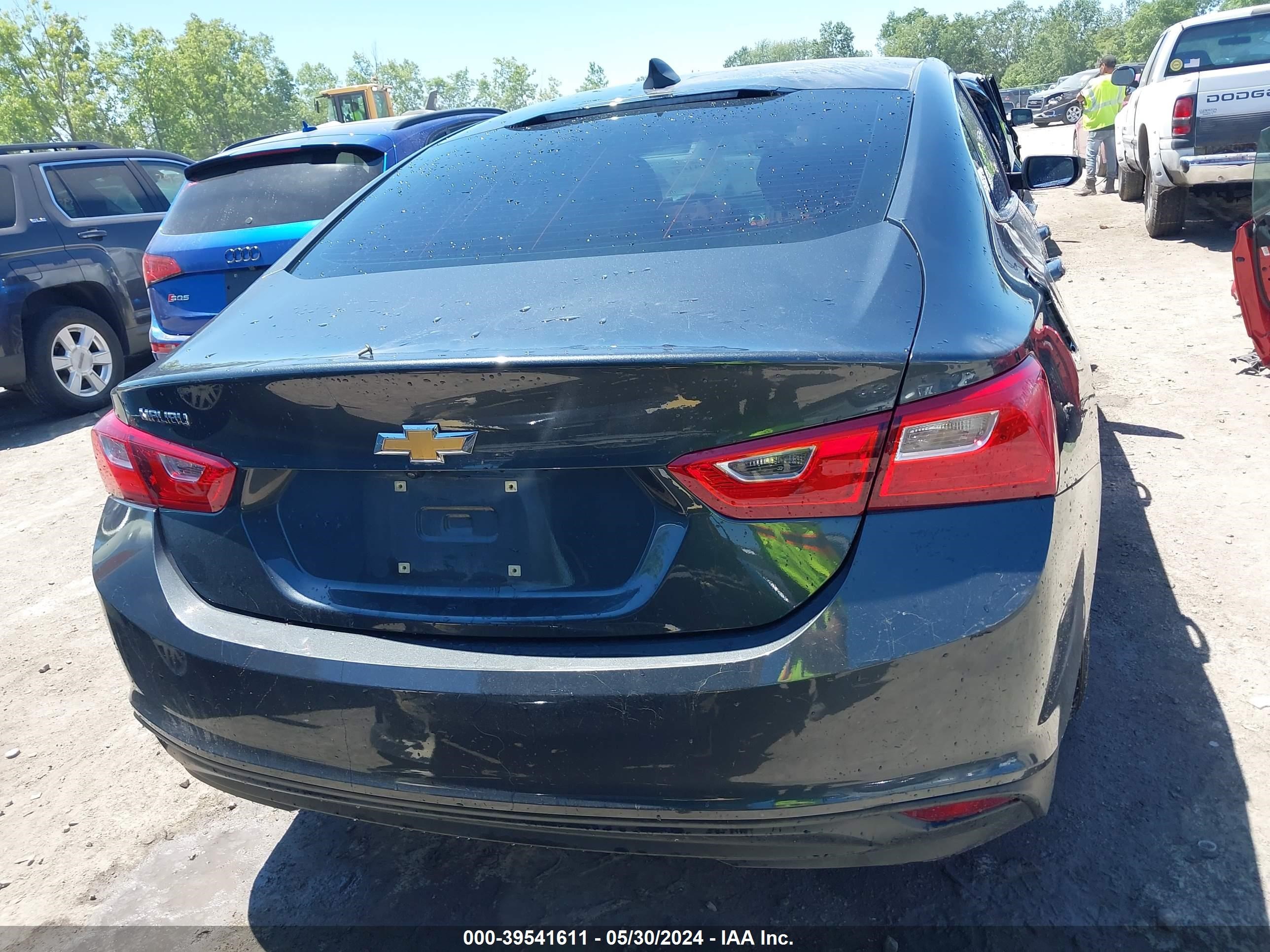 Photo 15 VIN: 1G1ZB5ST5JF223065 - CHEVROLET MALIBU 