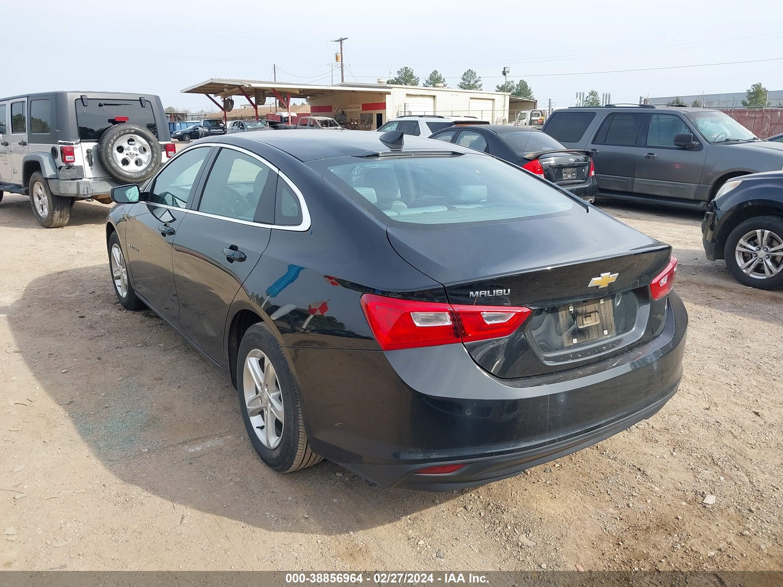 Photo 2 VIN: 1G1ZB5ST5NF211259 - CHEVROLET MALIBU 