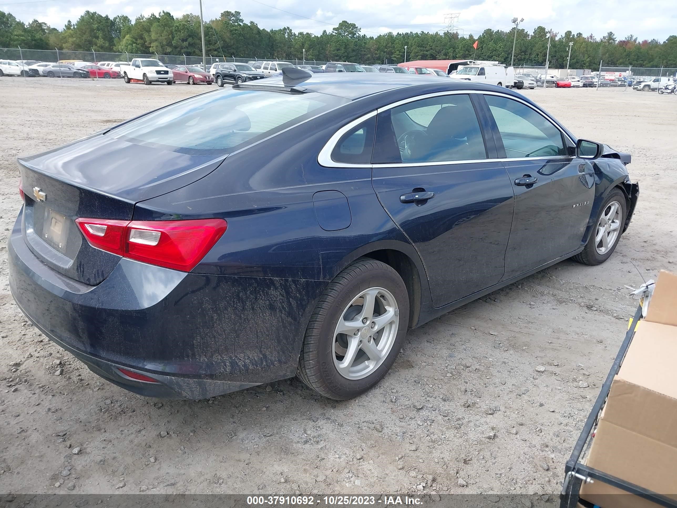 Photo 3 VIN: 1G1ZB5ST6JF117742 - CHEVROLET MALIBU 