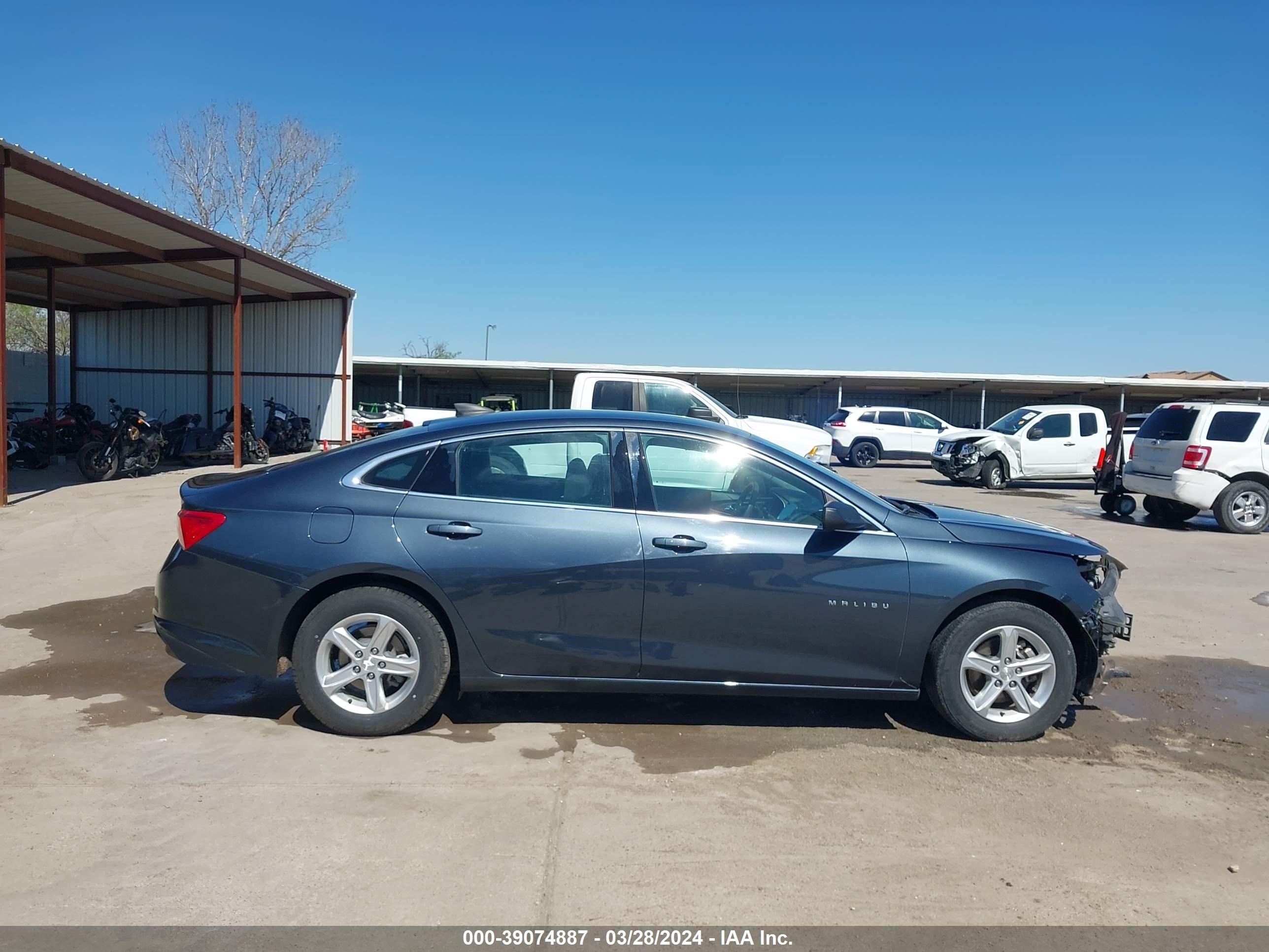 Photo 13 VIN: 1G1ZB5ST6LF010984 - CHEVROLET MALIBU 