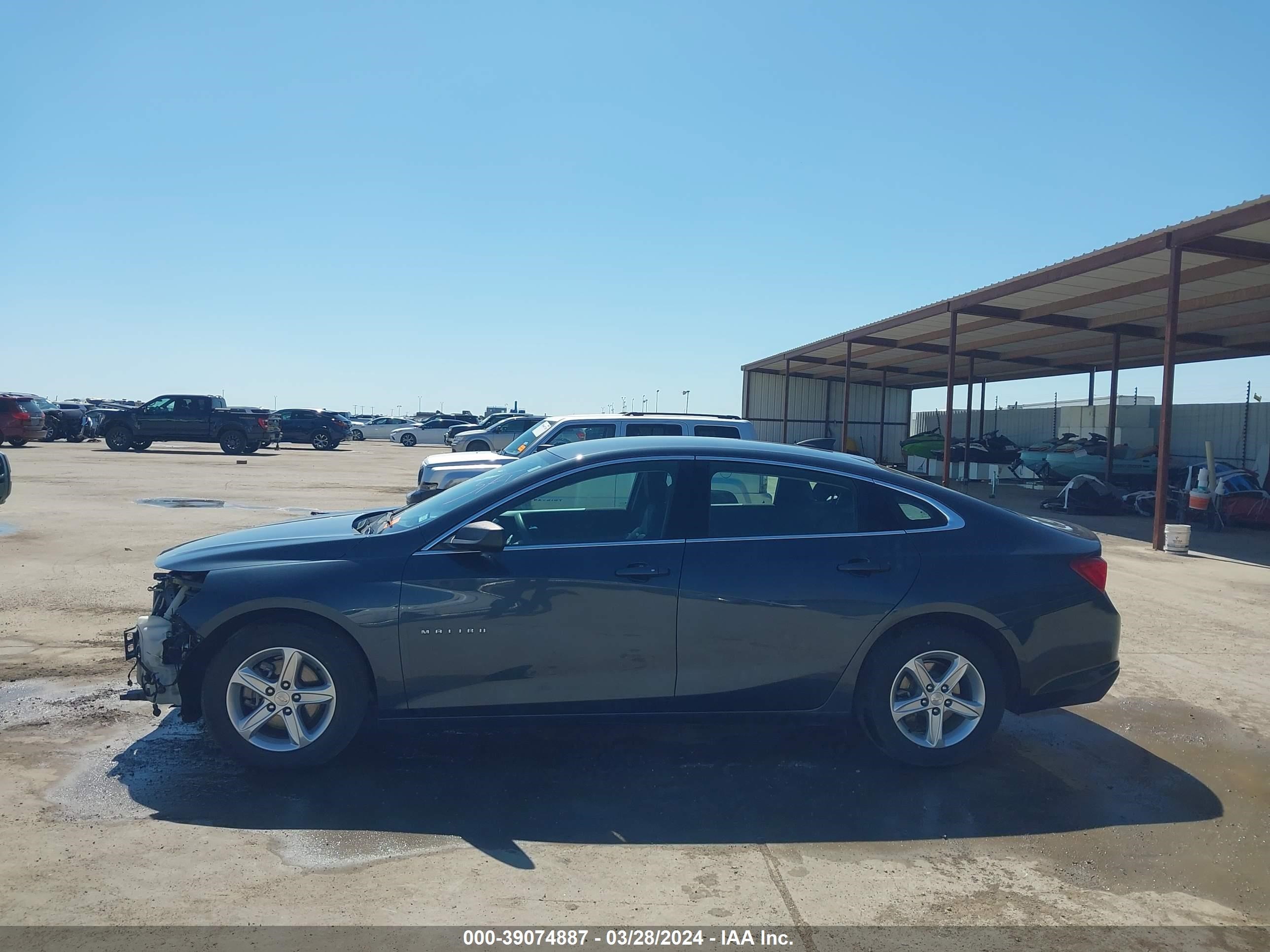 Photo 14 VIN: 1G1ZB5ST6LF010984 - CHEVROLET MALIBU 