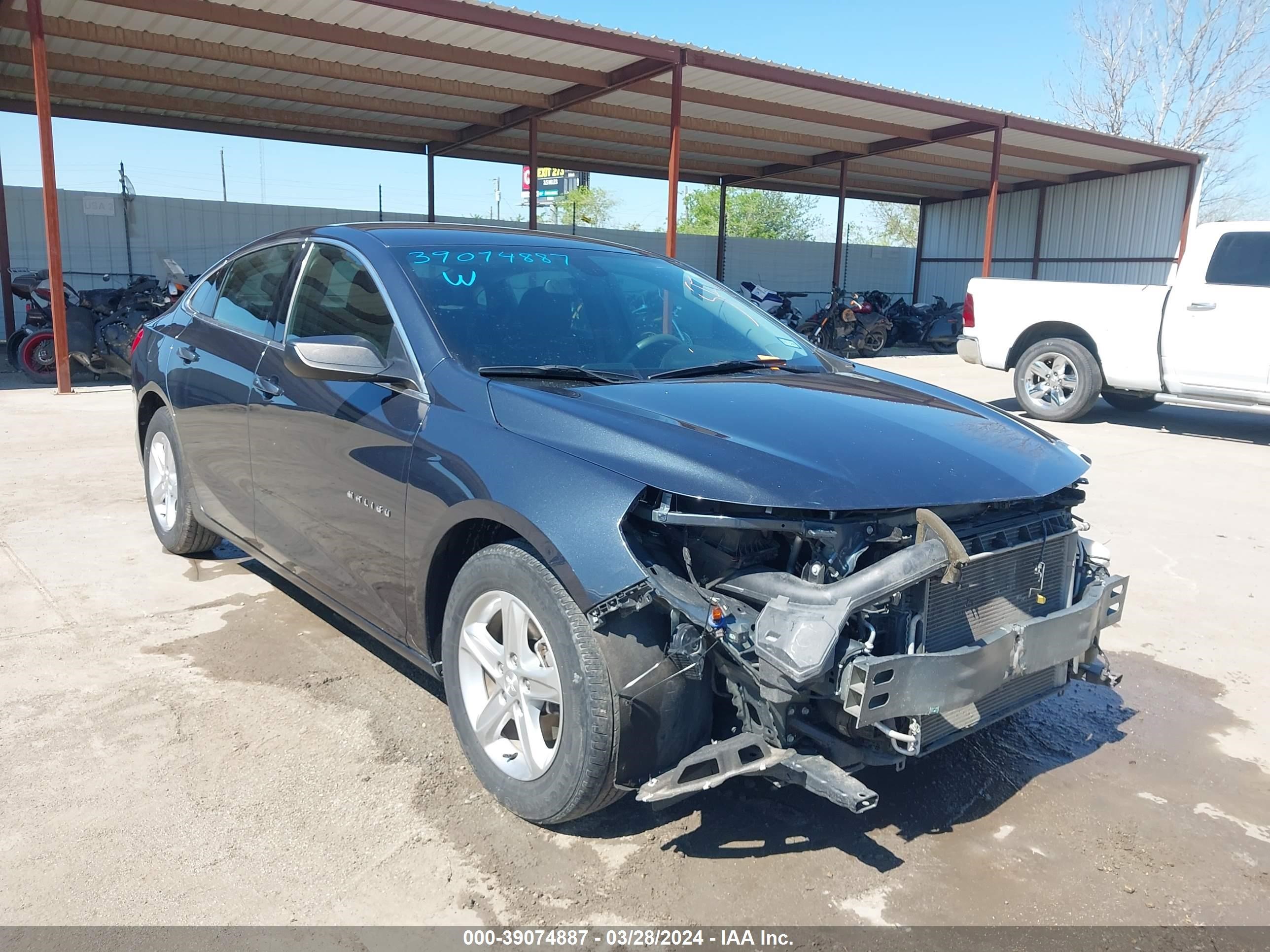 Photo 17 VIN: 1G1ZB5ST6LF010984 - CHEVROLET MALIBU 