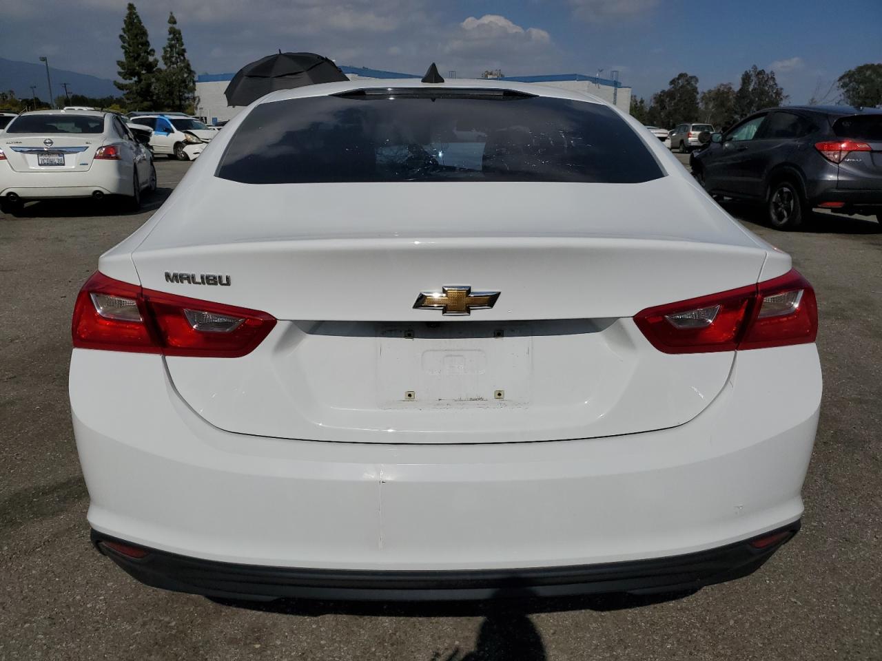 Photo 5 VIN: 1G1ZB5ST7JF220376 - CHEVROLET MALIBU 