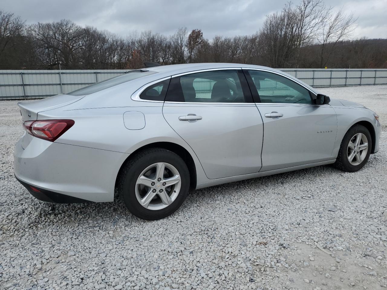 Photo 2 VIN: 1G1ZB5ST7MF030629 - CHEVROLET MALIBU 