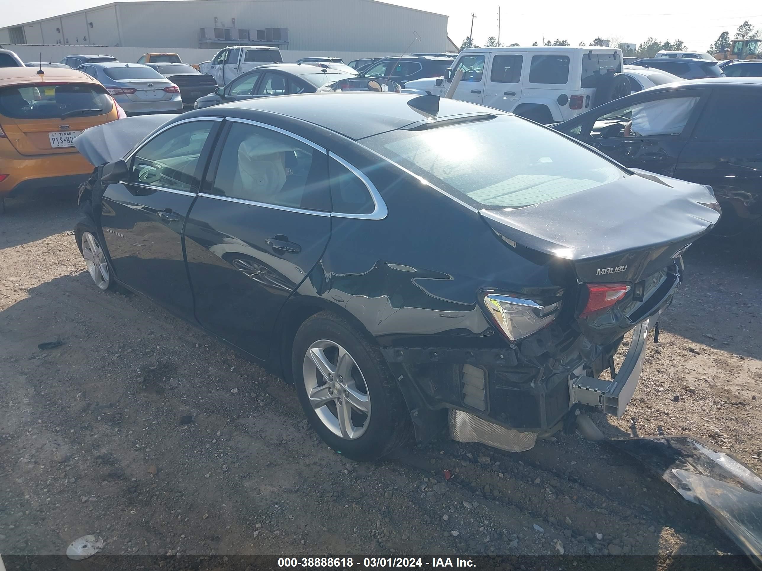 Photo 2 VIN: 1G1ZB5ST7NF207245 - CHEVROLET MALIBU 