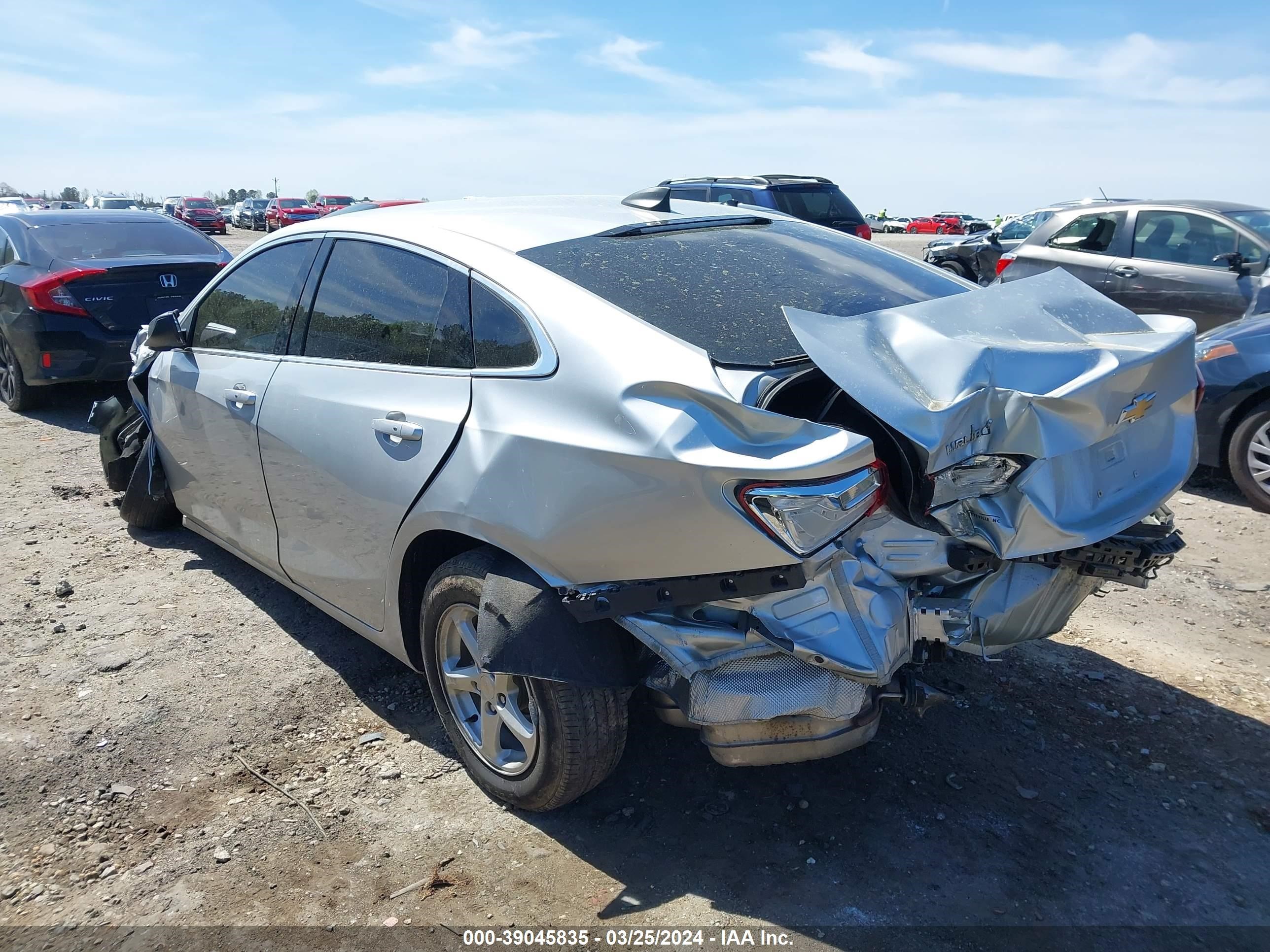 Photo 2 VIN: 1G1ZB5ST8JF130122 - CHEVROLET MALIBU 