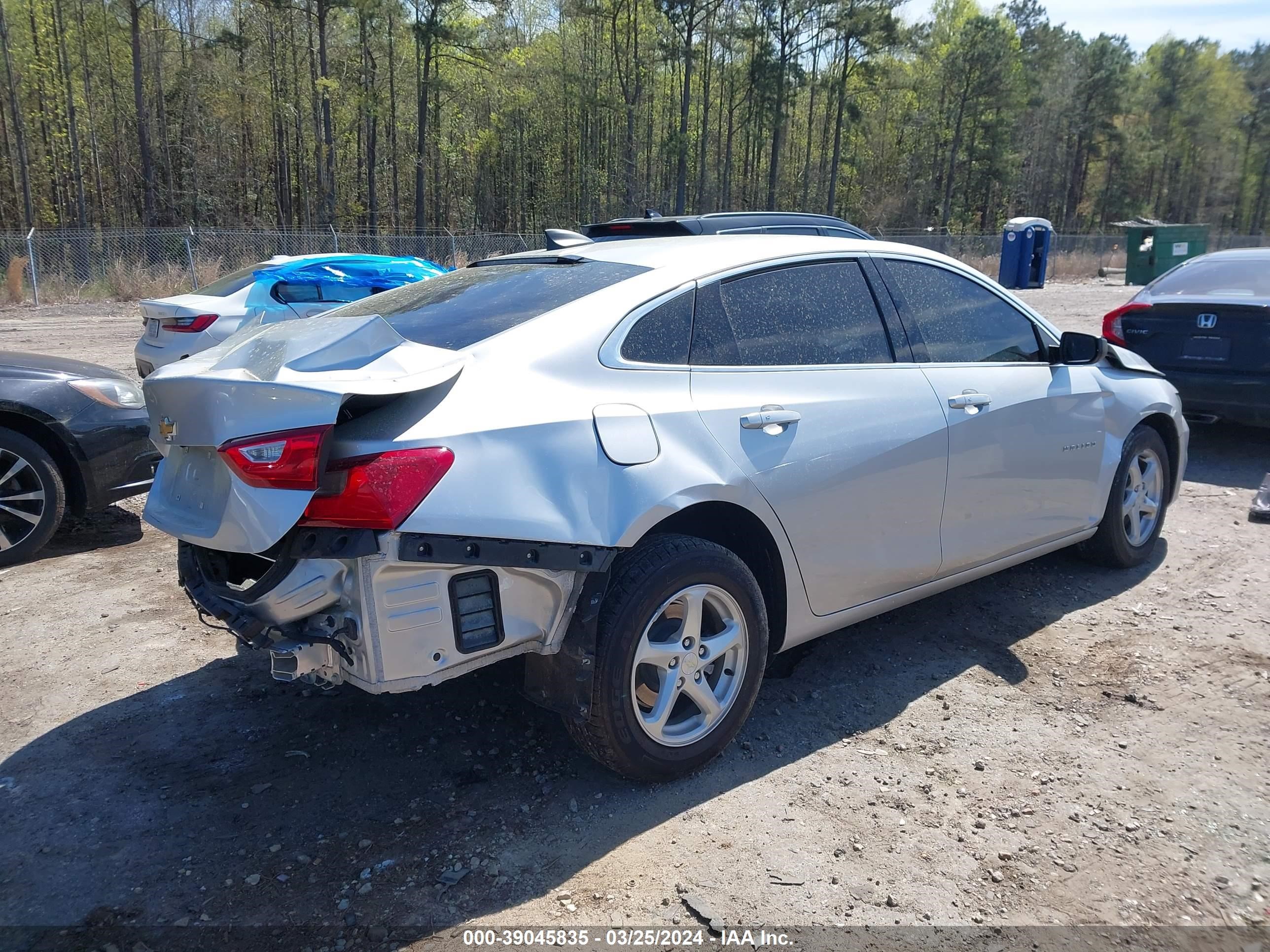 Photo 3 VIN: 1G1ZB5ST8JF130122 - CHEVROLET MALIBU 