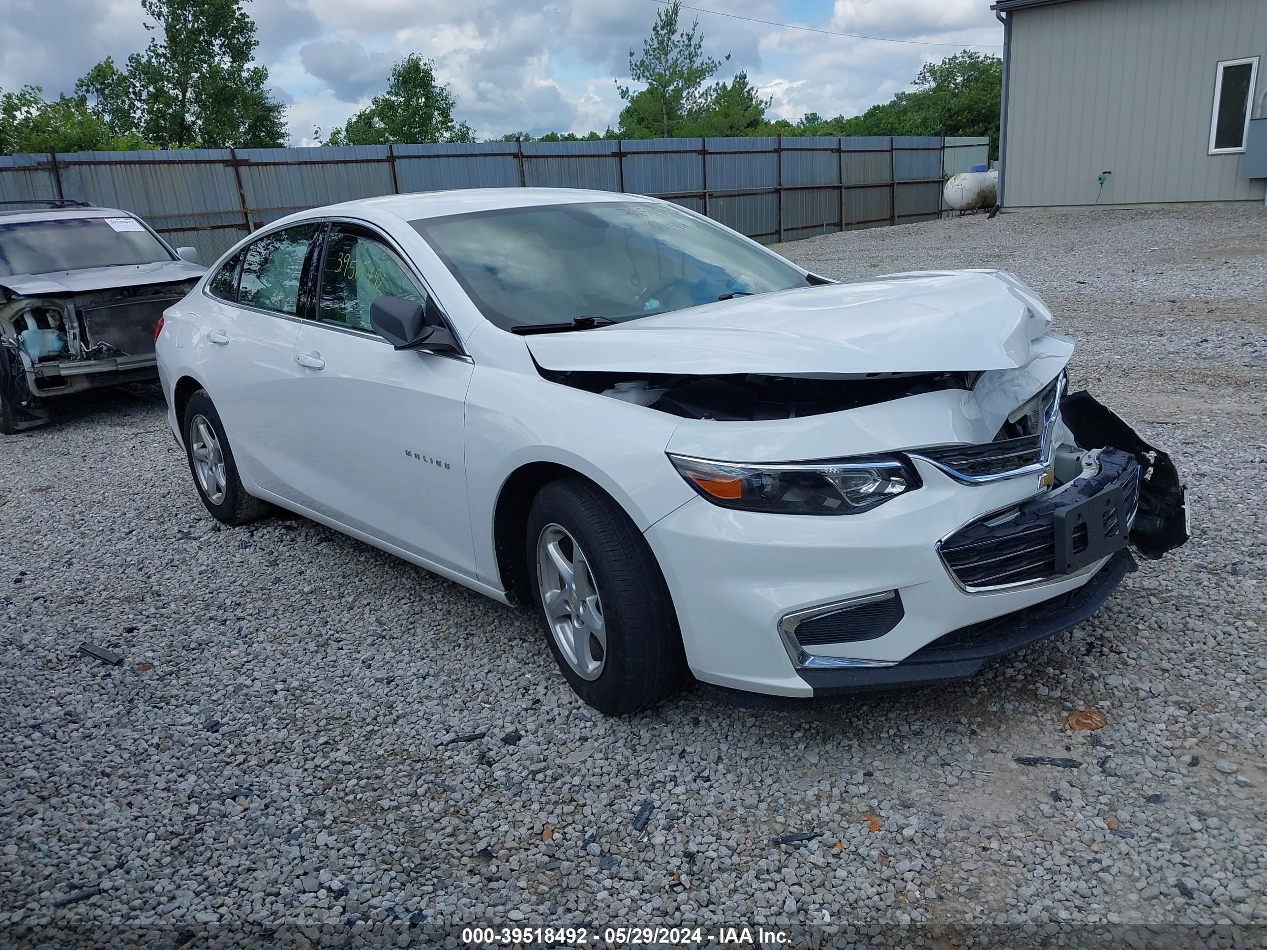 Photo 0 VIN: 1G1ZB5ST8JF286810 - CHEVROLET MALIBU 