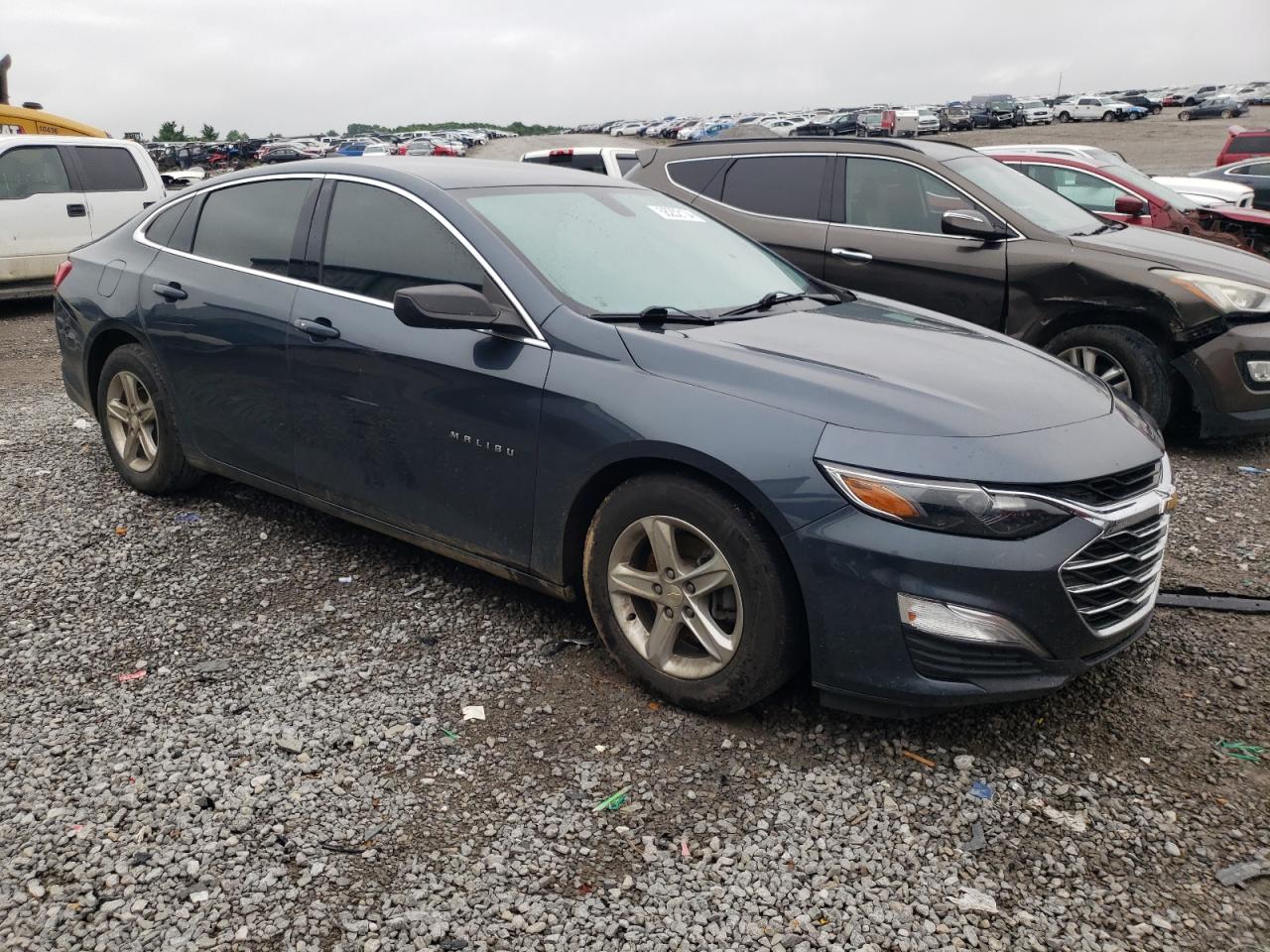 Photo 3 VIN: 1G1ZB5ST8KF130901 - CHEVROLET MALIBU 