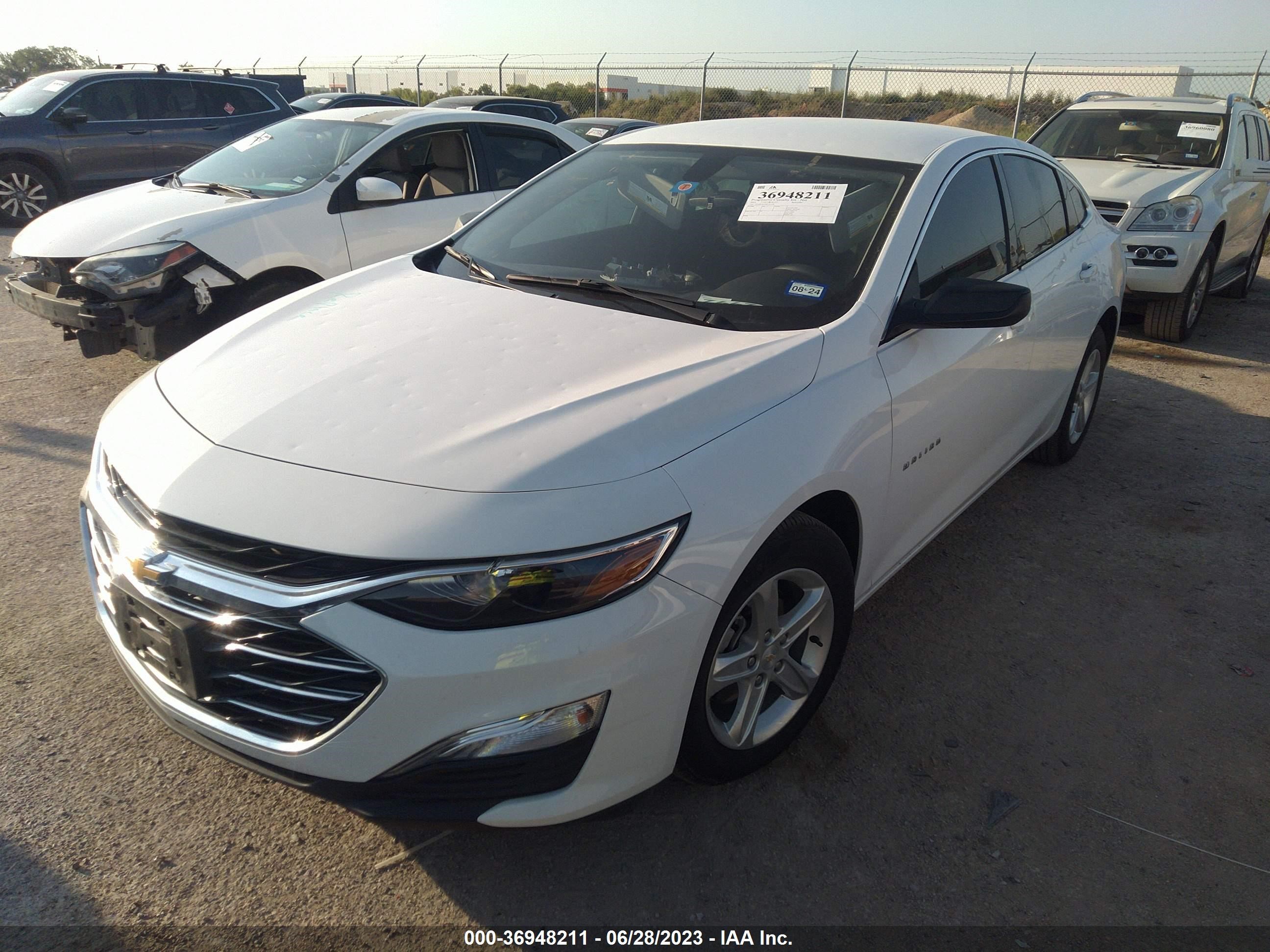 Photo 1 VIN: 1G1ZB5ST8NF191394 - CHEVROLET MALIBU 