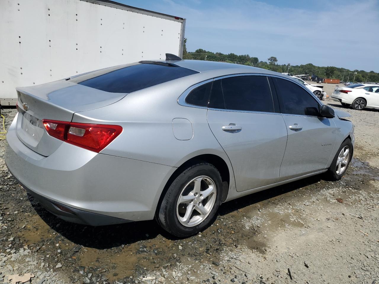 Photo 2 VIN: 1G1ZB5ST9JF102667 - CHEVROLET MALIBU 