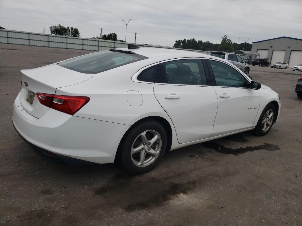 Photo 2 VIN: 1G1ZB5ST9JF116035 - CHEVROLET MALIBU 