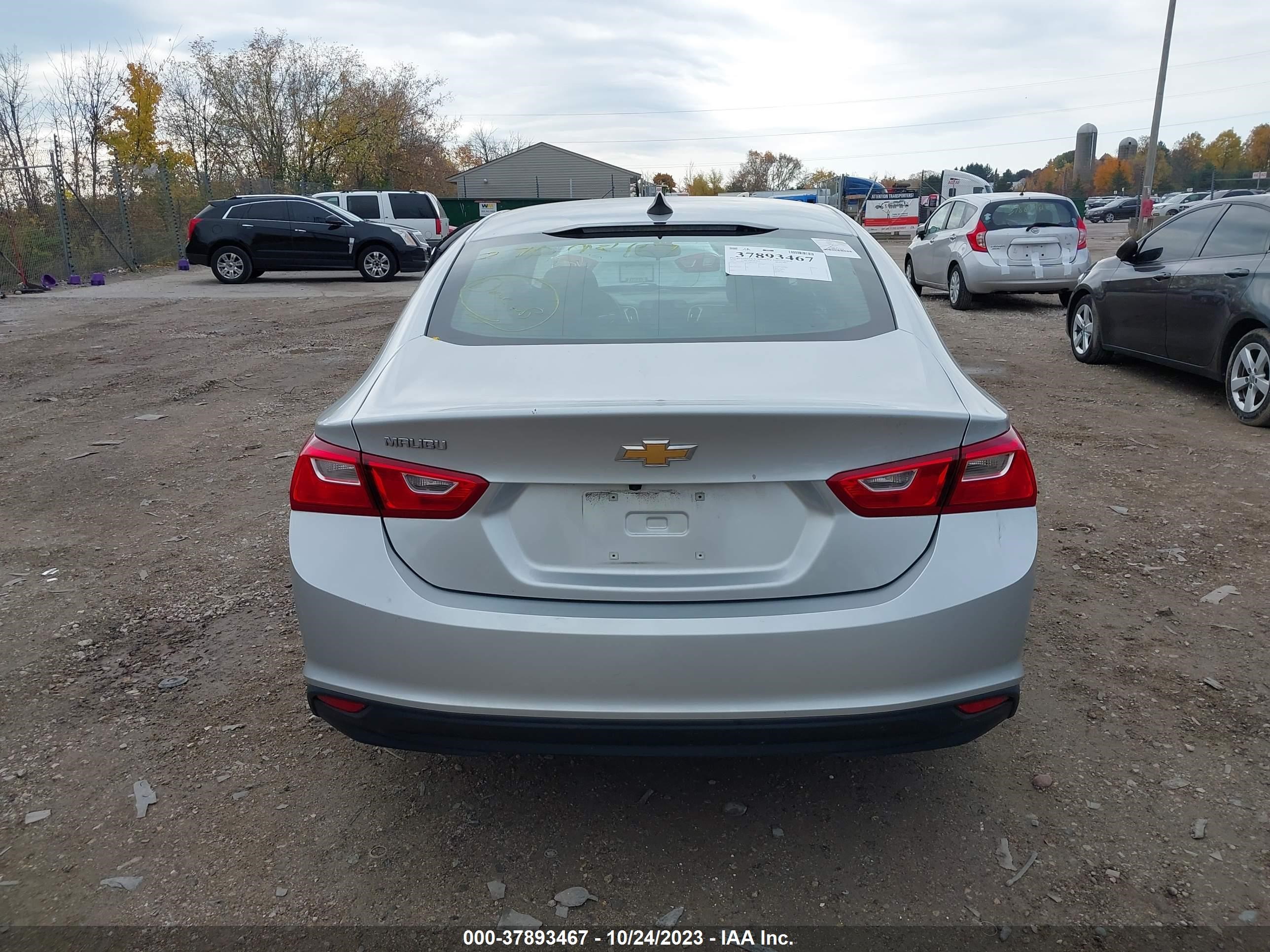 Photo 16 VIN: 1G1ZB5ST9LF124185 - CHEVROLET MALIBU 