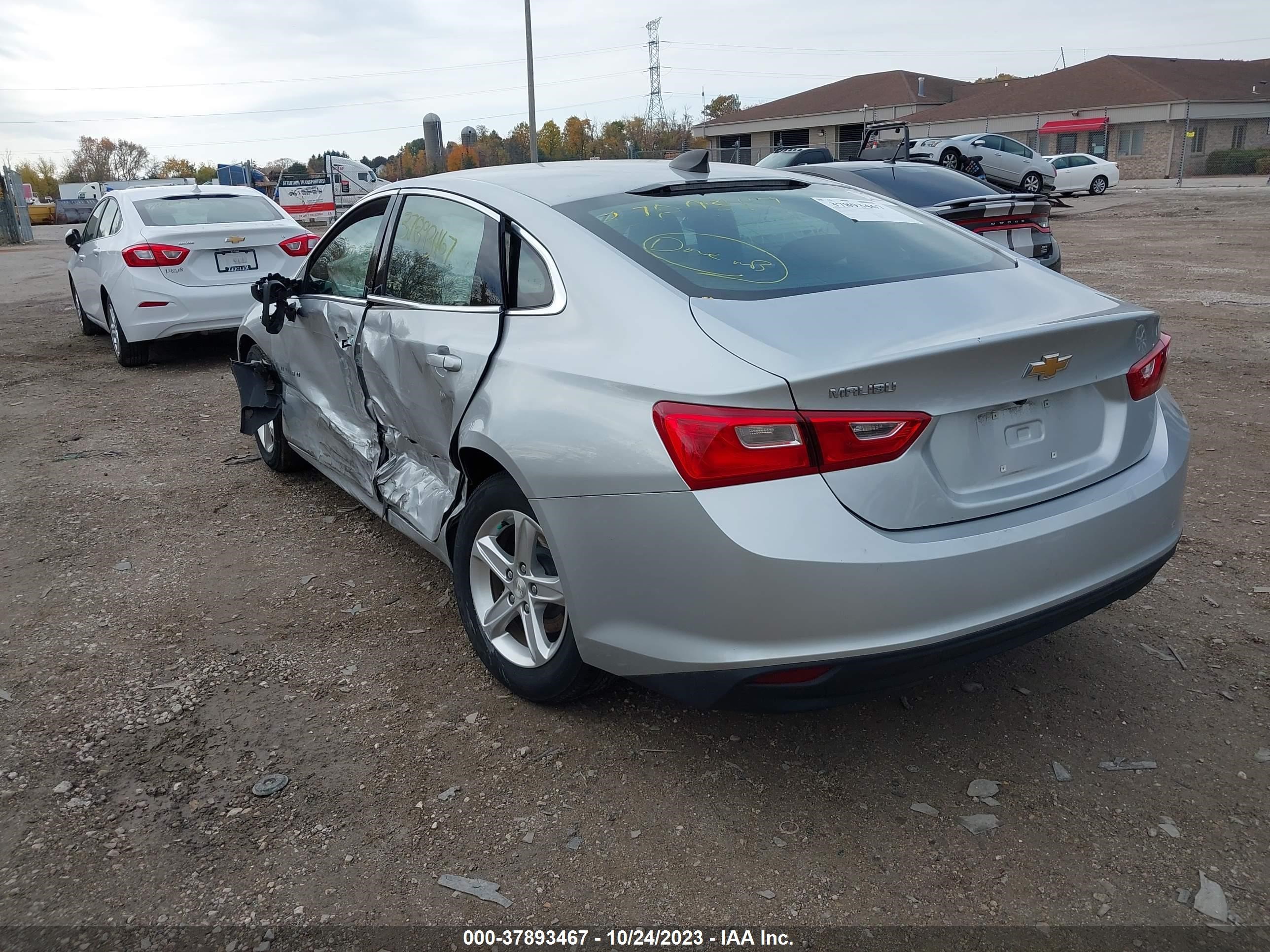 Photo 2 VIN: 1G1ZB5ST9LF124185 - CHEVROLET MALIBU 