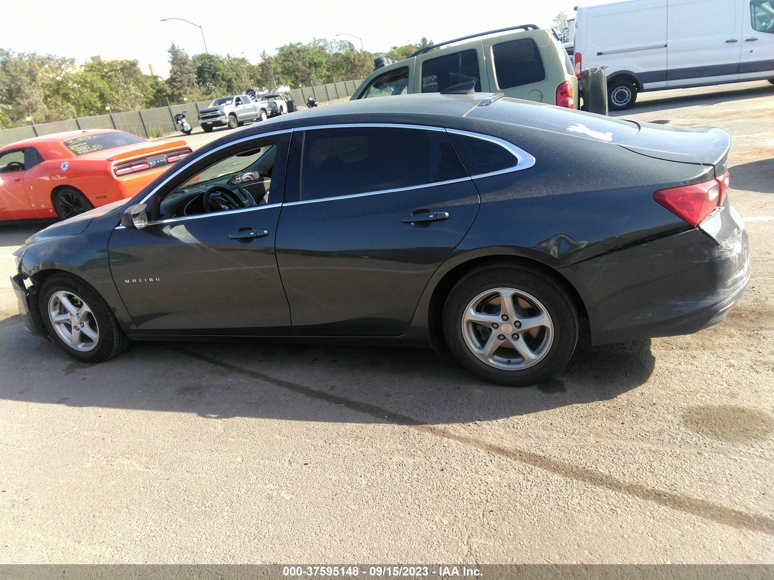 Photo 14 VIN: 1G1ZB5STXHF110397 - CHEVROLET MALIBU 