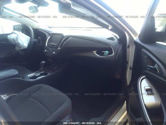 Photo 4 VIN: 1G1ZB5STXHF228045 - CHEVROLET MALIBU 