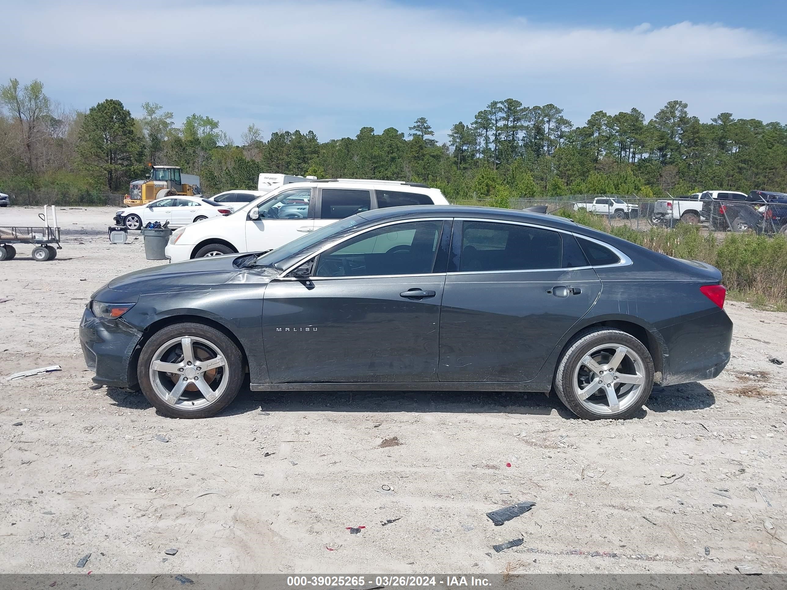 Photo 13 VIN: 1G1ZB5STXJF217231 - CHEVROLET MALIBU 