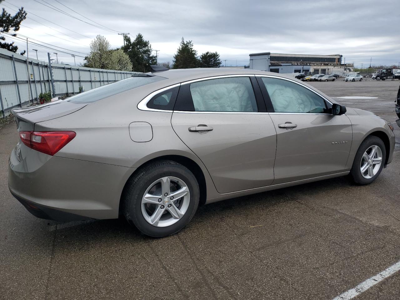 Photo 2 VIN: 1G1ZB5STXNF188156 - CHEVROLET MALIBU 