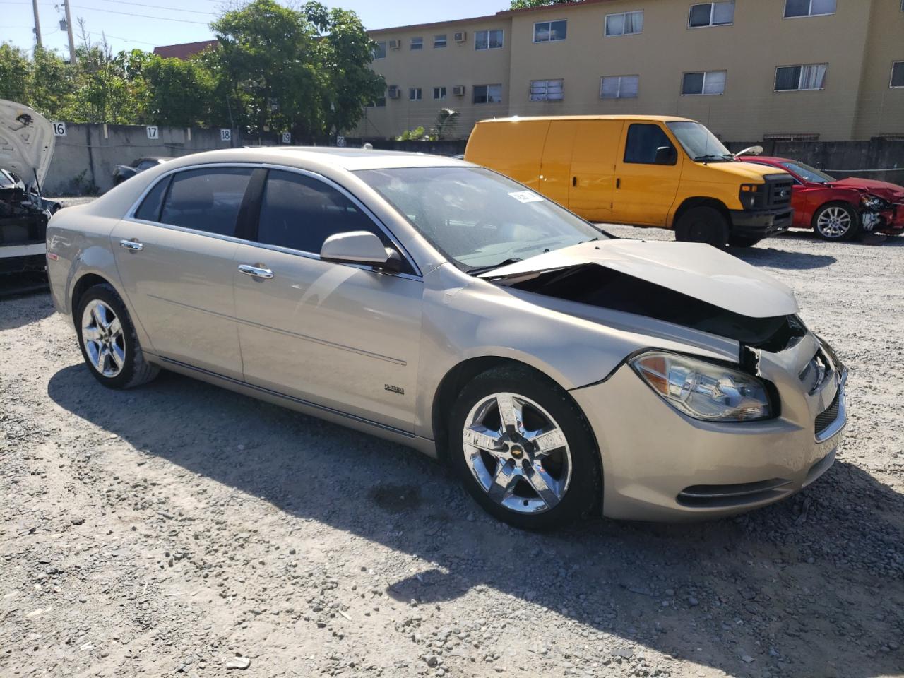 Photo 3 VIN: 1G1ZC5E00CF205672 - CHEVROLET MALIBU 