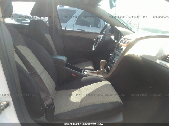 Photo 4 VIN: 1G1ZC5E01CF204983 - CHEVROLET MALIBU 