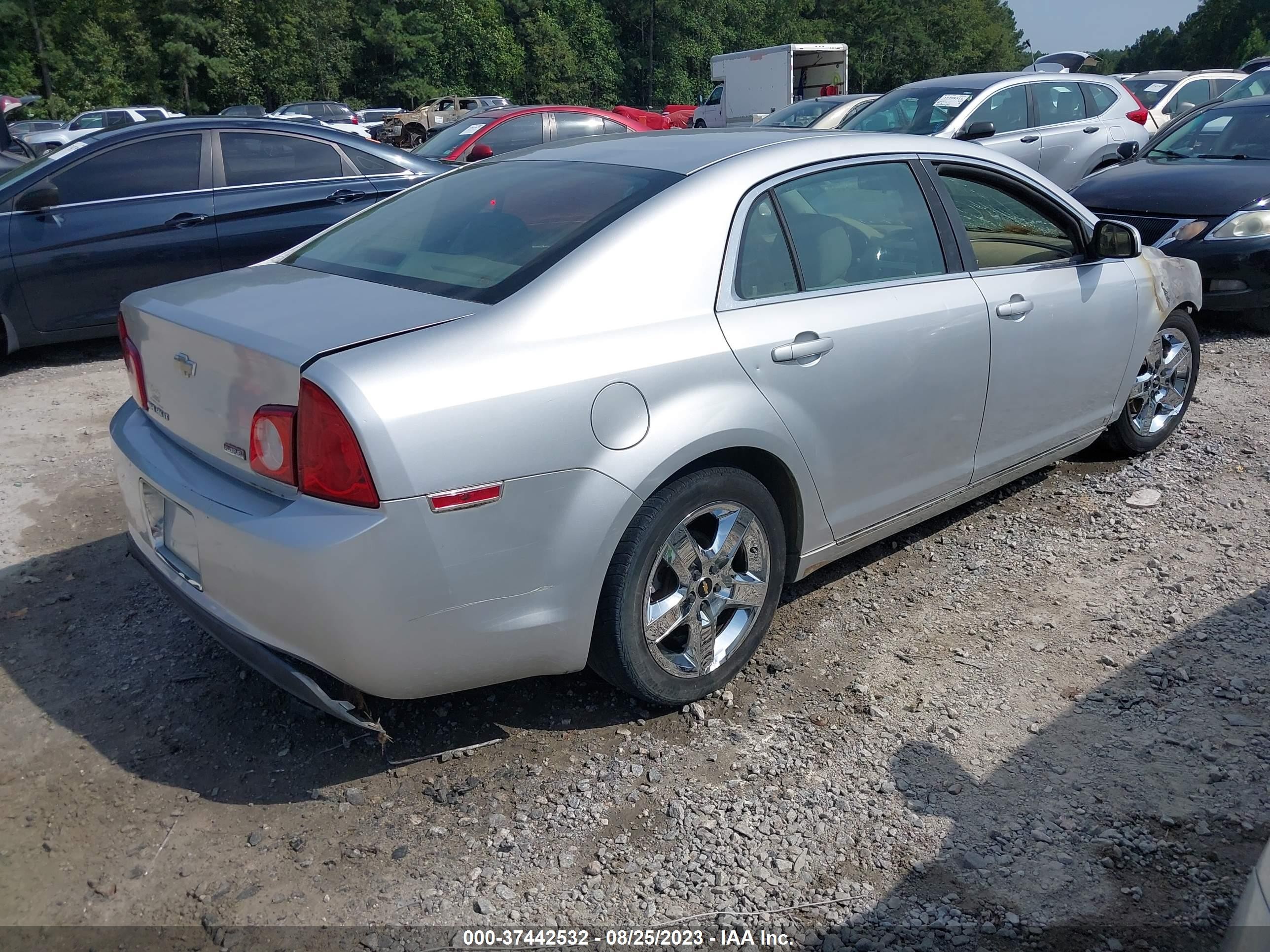 Photo 3 VIN: 1G1ZC5E02A4104366 - CHEVROLET MALIBU 