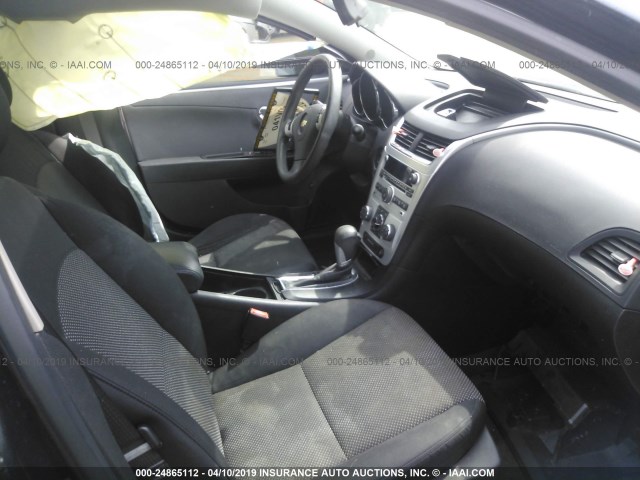 Photo 4 VIN: 1G1ZC5E02CF209559 - CHEVROLET MALIBU 