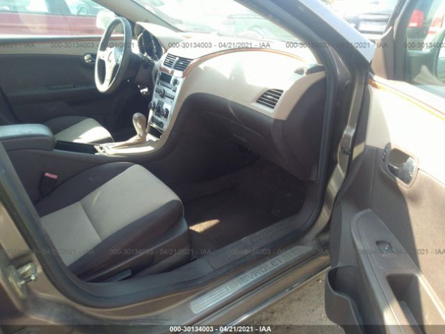 Photo 4 VIN: 1G1ZC5E05AF305103 - CHEVROLET MALIBU 