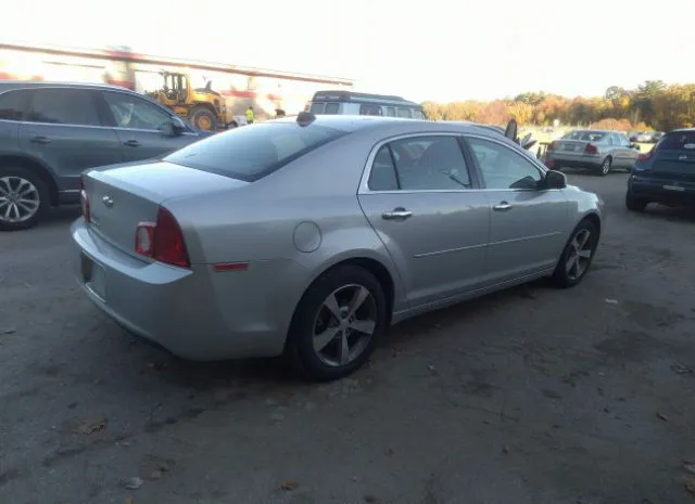 Photo 3 VIN: 1G1ZC5E05CF144125 - CHEVROLET MALIBU 