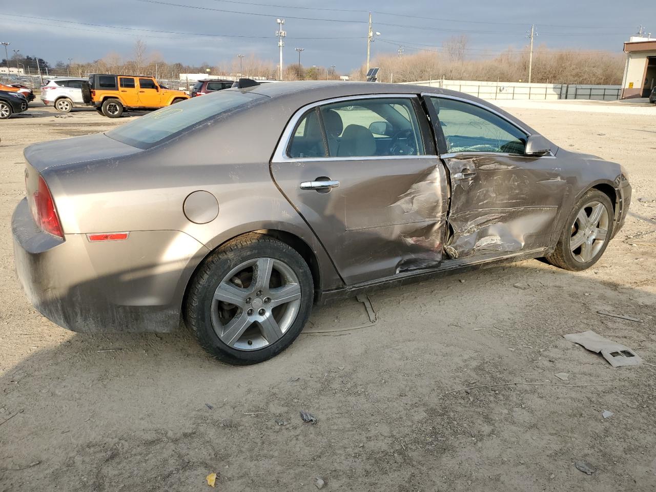 Photo 2 VIN: 1G1ZC5E05CF222368 - CHEVROLET MALIBU 