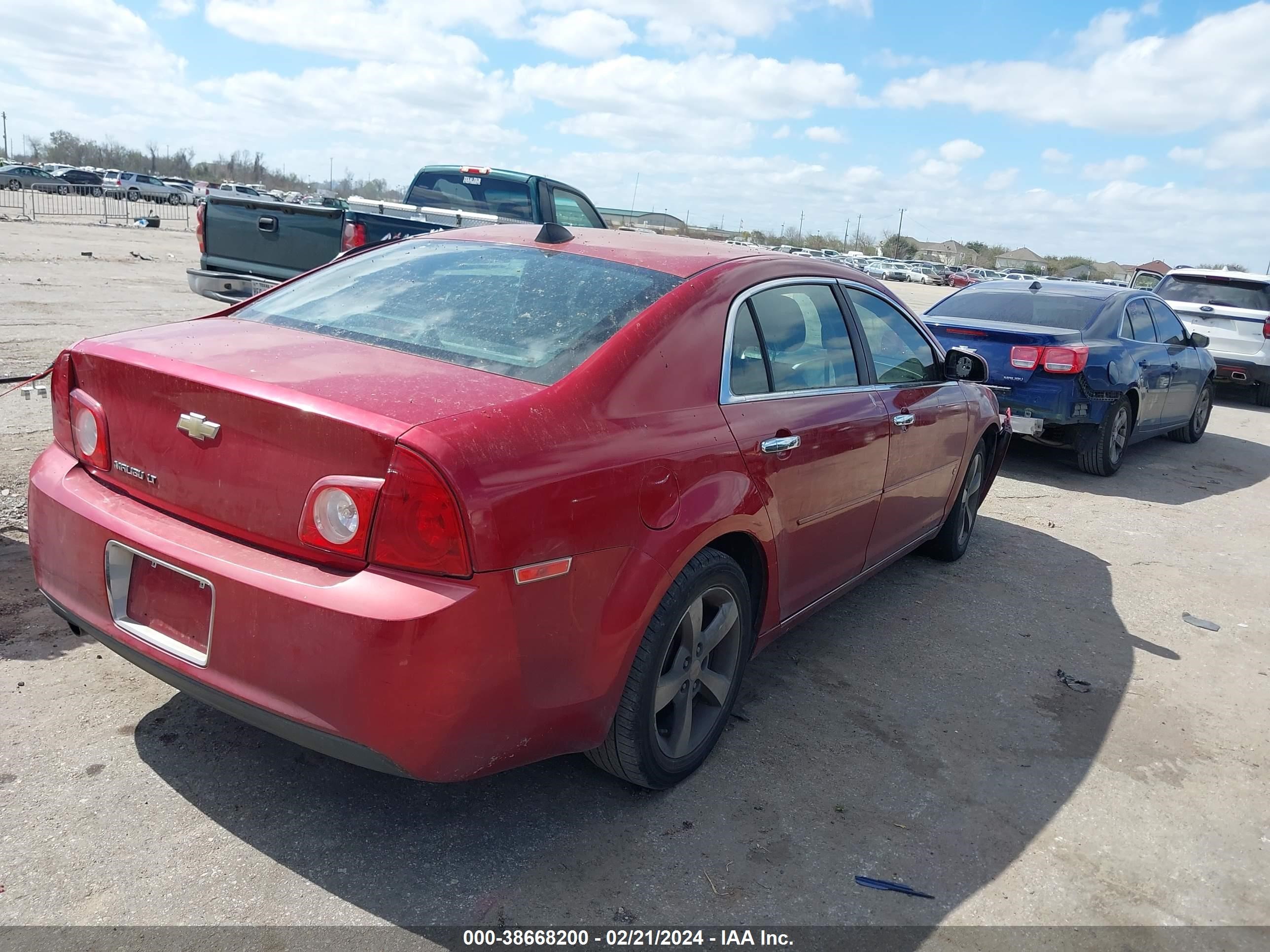 Photo 3 VIN: 1G1ZC5E05CF270288 - CHEVROLET MALIBU 