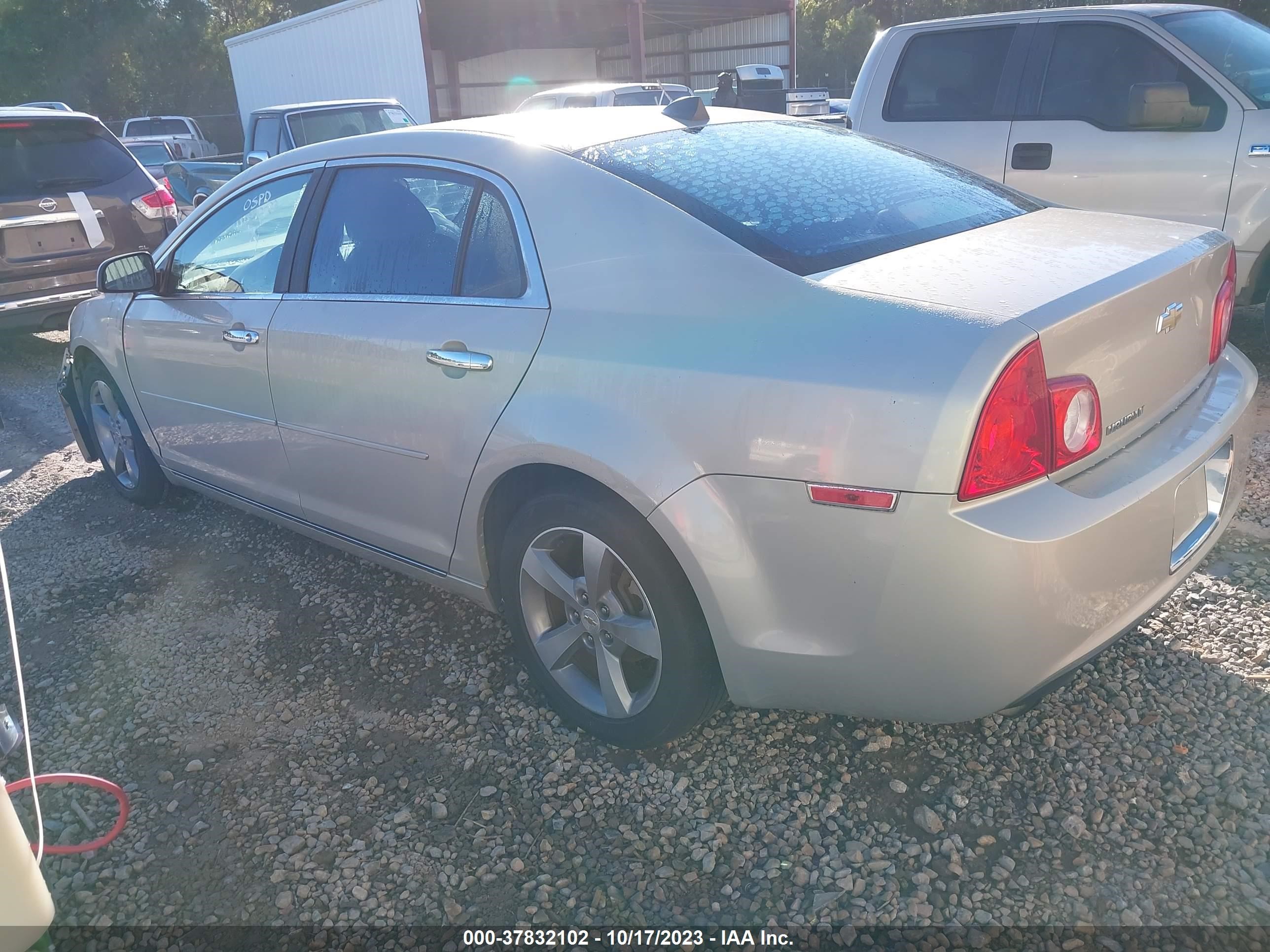 Photo 2 VIN: 1G1ZC5E08CF108137 - CHEVROLET MALIBU 