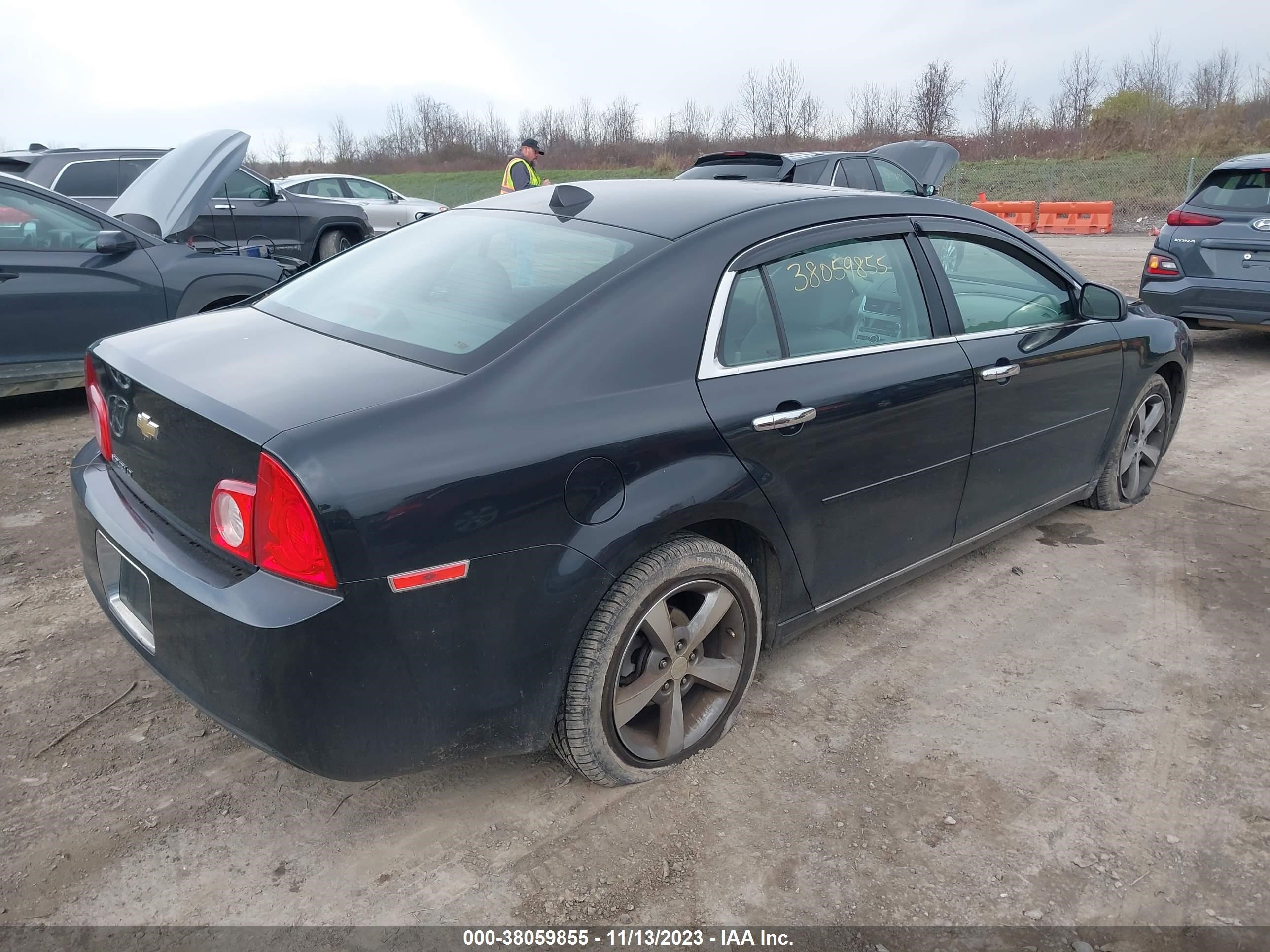 Photo 3 VIN: 1G1ZC5E08CF324618 - CHEVROLET MALIBU 