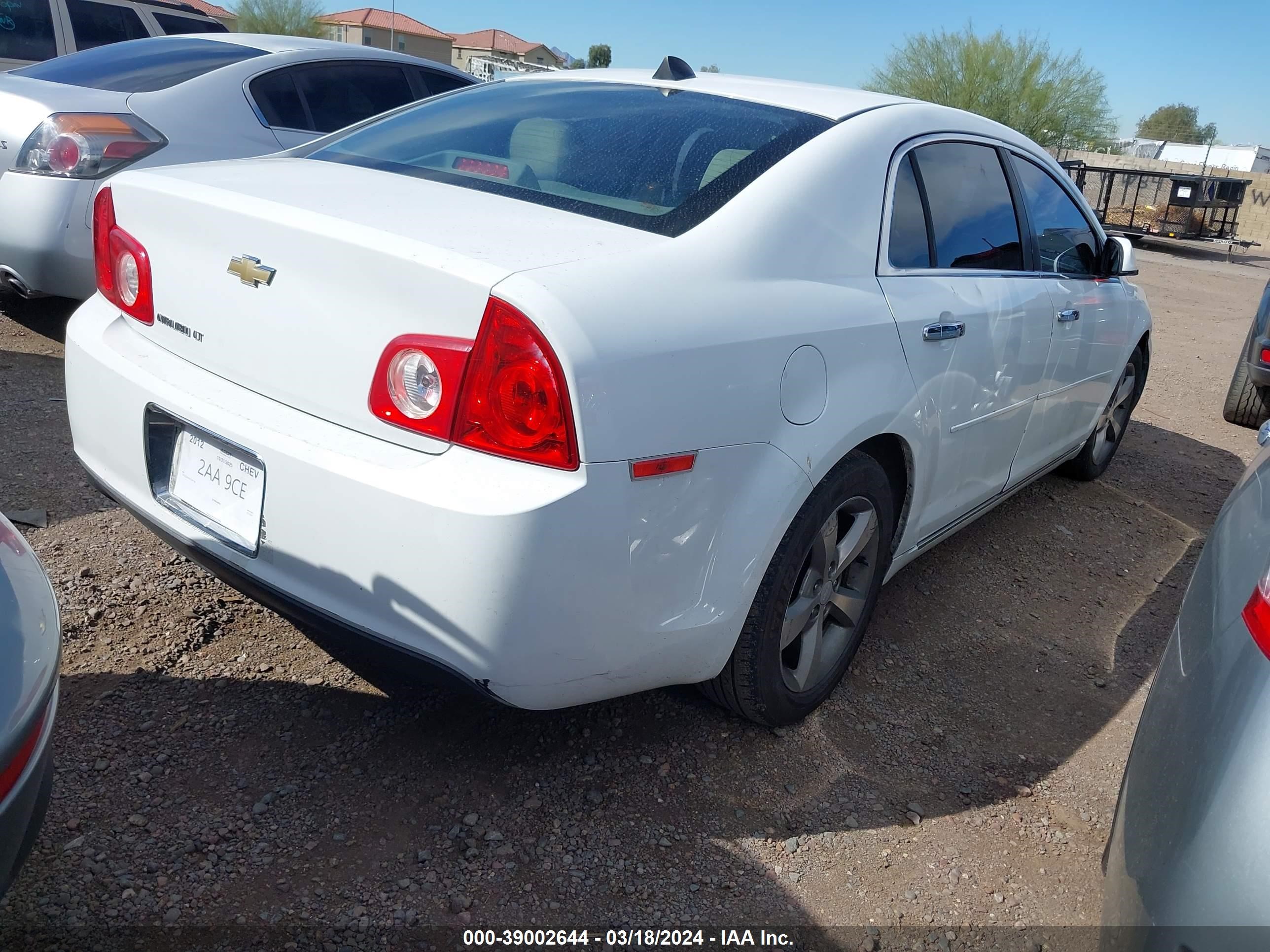 Photo 3 VIN: 1G1ZC5E08CF387198 - CHEVROLET MALIBU 